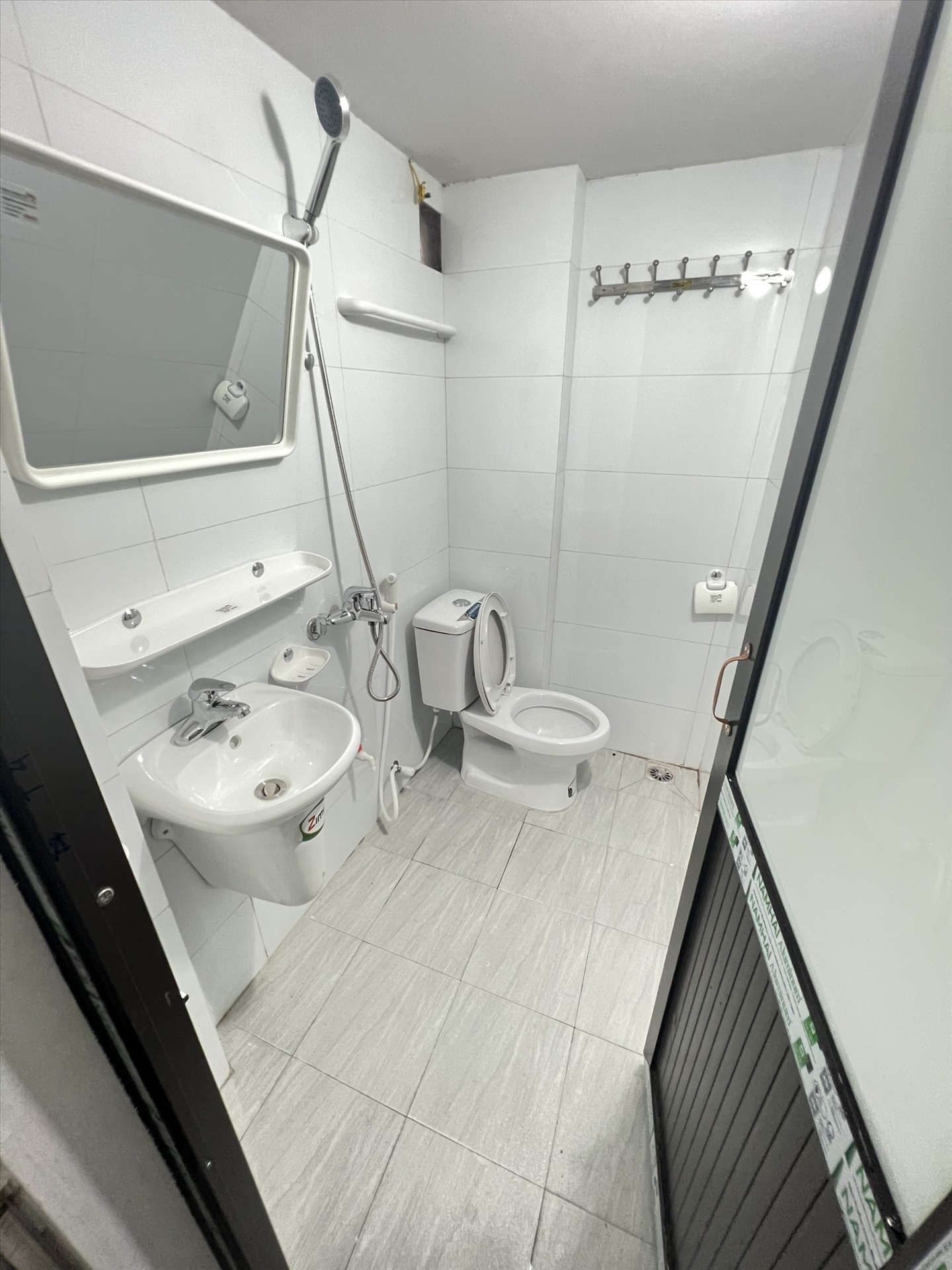Phòng trọ Studio 20m2 tại HappyHomes Văn Hội - Bắc Từ Liêm - Phòng tắm