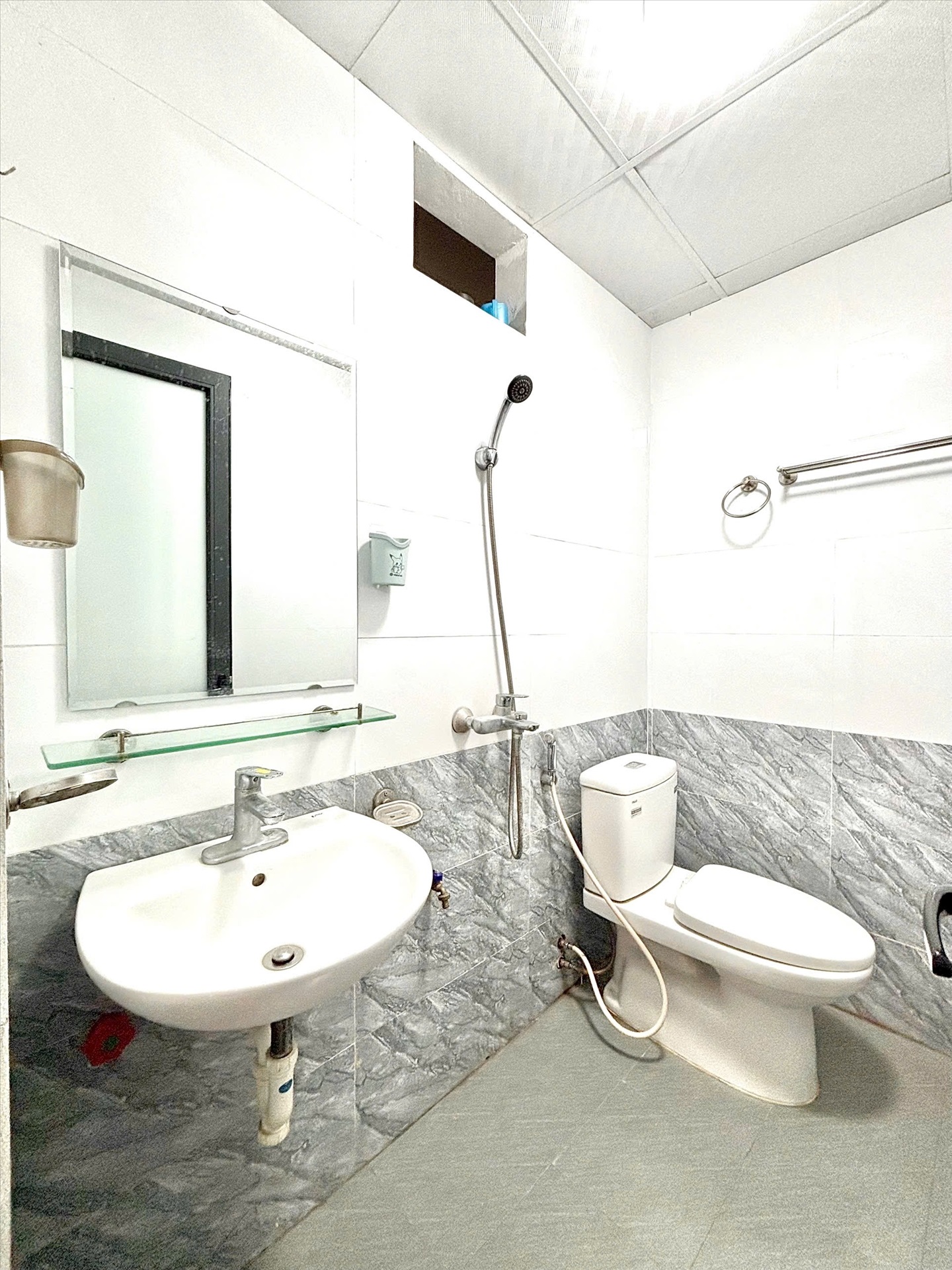 Phòng trọ Studio 30m2 tại Timehouse Thiên Hiền - Nam Từ Liêm - Phòng tắm
