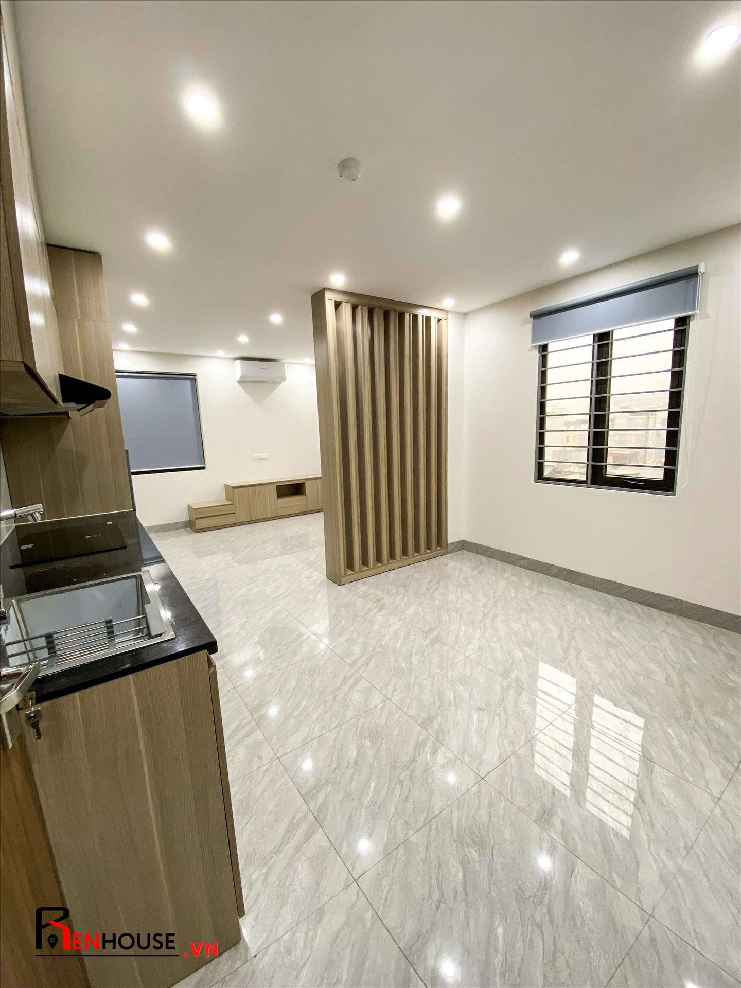 Phòng trọ 2 Phòng ngủ 60m2 tại RenHouse Mễ Trì Thượng - Nam Từ Liêm - Phòng khách