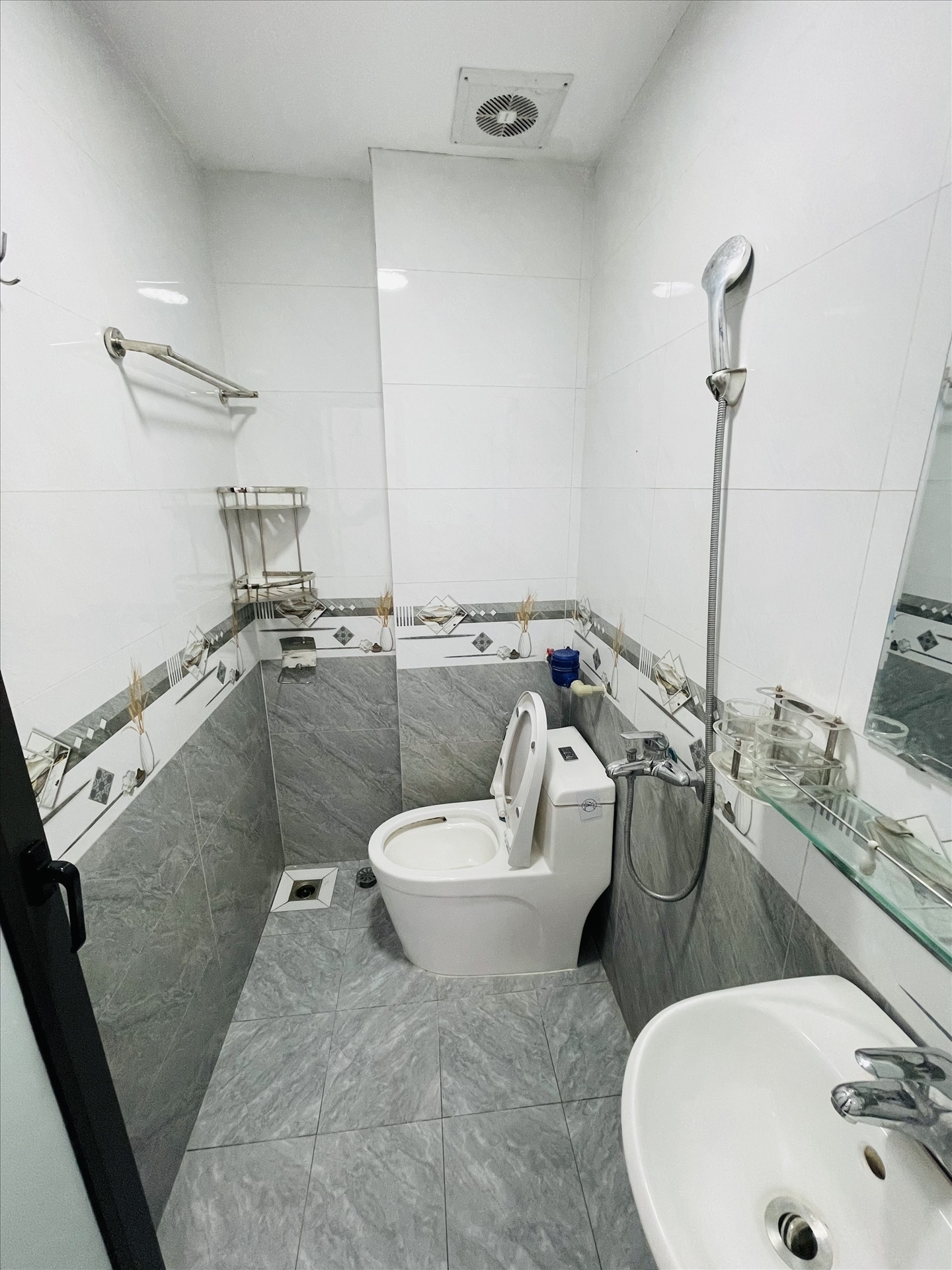 Phòng trọ 1 Phòng ngủ 32m2 tại BP Home Mỹ Đình - Nam Từ Liêm - Phòng tắm