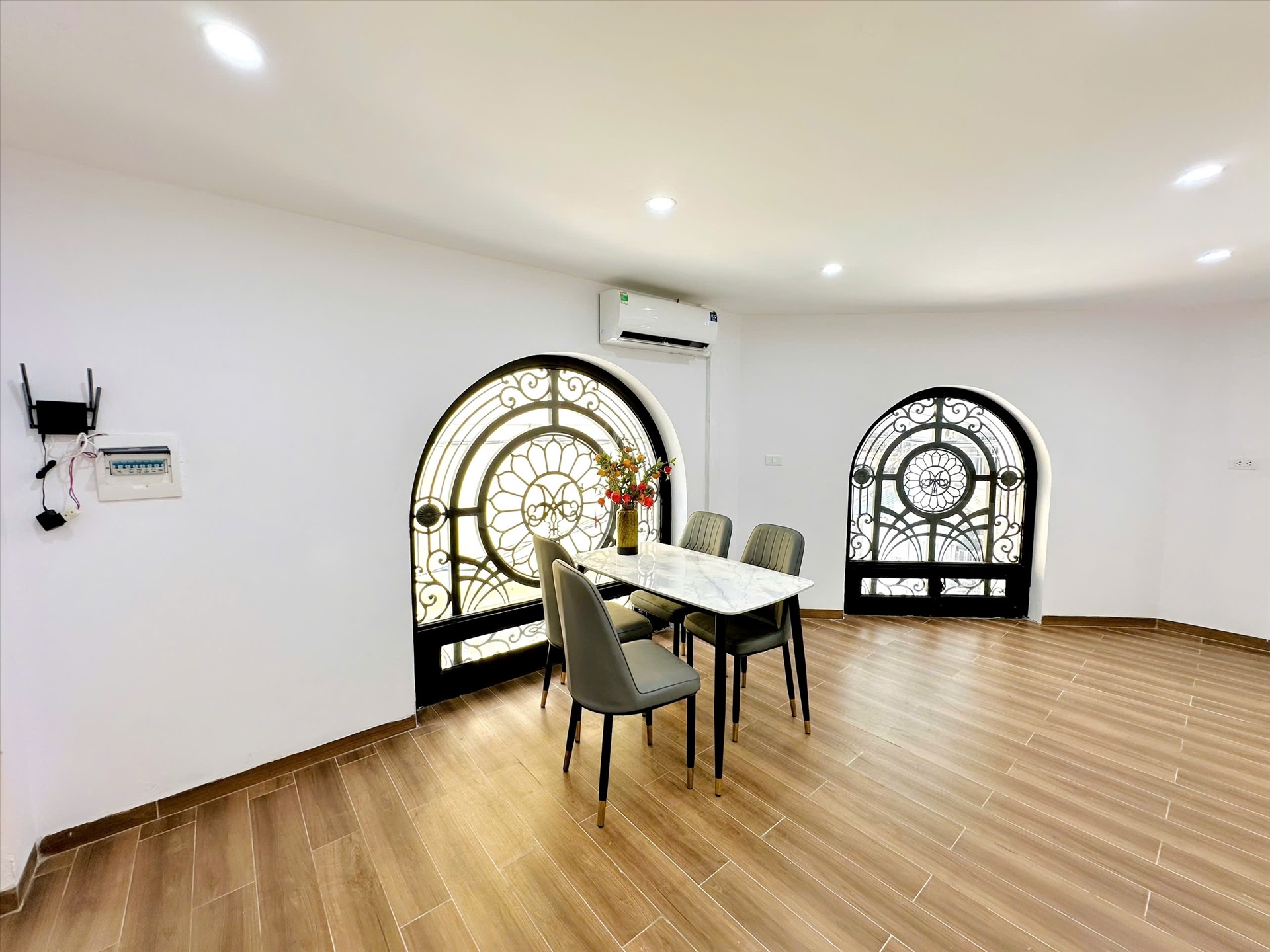 Phòng trọ 1 Phòng ngủ 40m2 tại TT House Nguyễn Phong Sắc - Cầu Giấy - Phòng khách