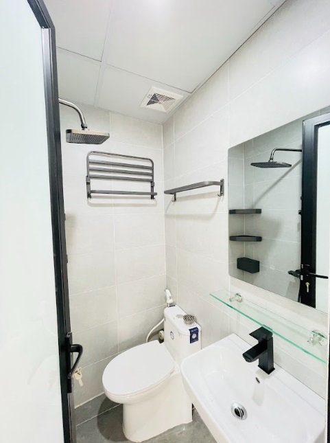 Phòng trọ Studio 30m2 tại Freinds Team Định Công Thượng - Hoàng Mai - Phòng tắm