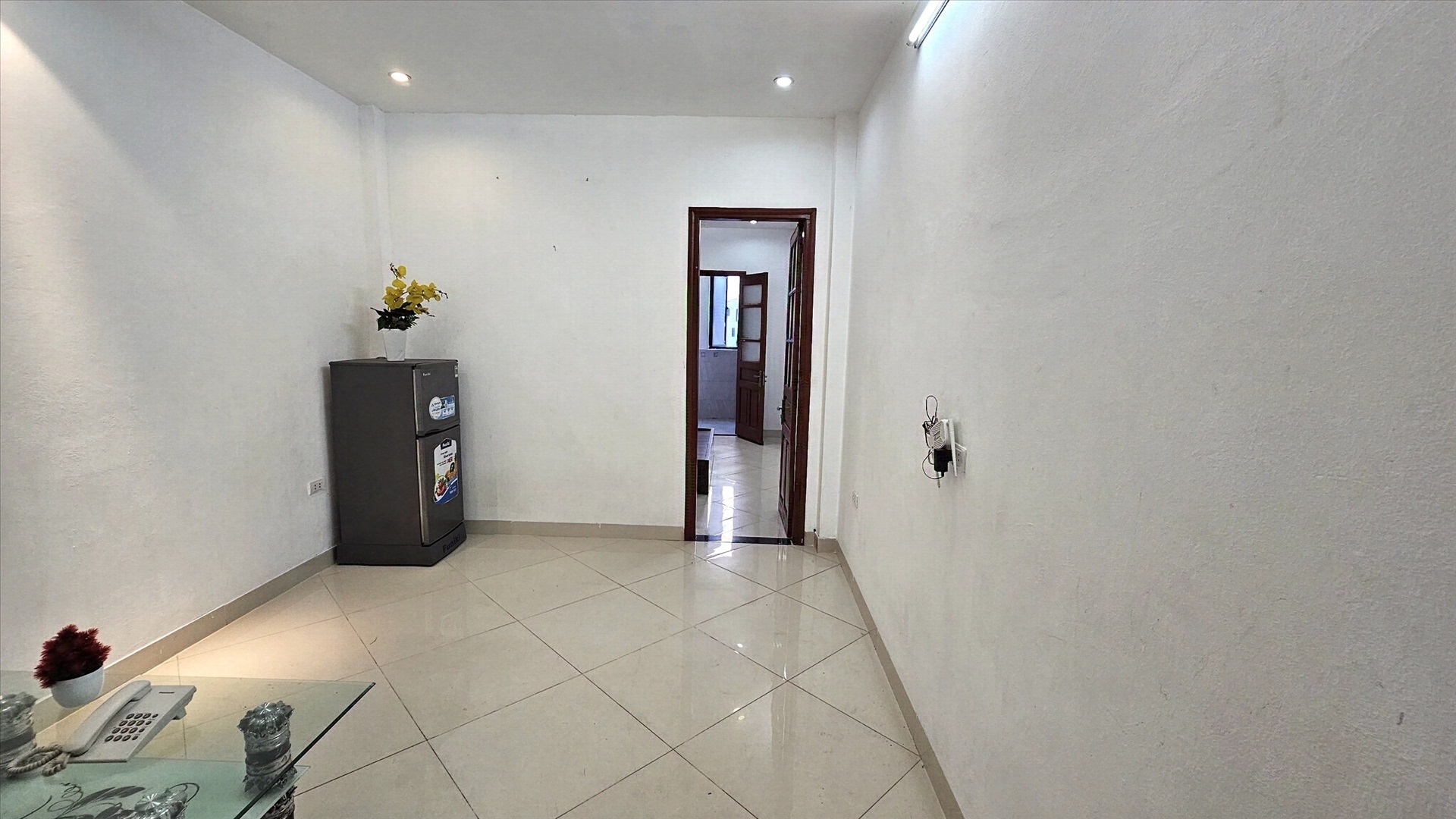 Phòng trọ 1 Phòng ngủ 50m2 tại GD Home Nguyễn Khang - Cầu Giấy - Phòng khách