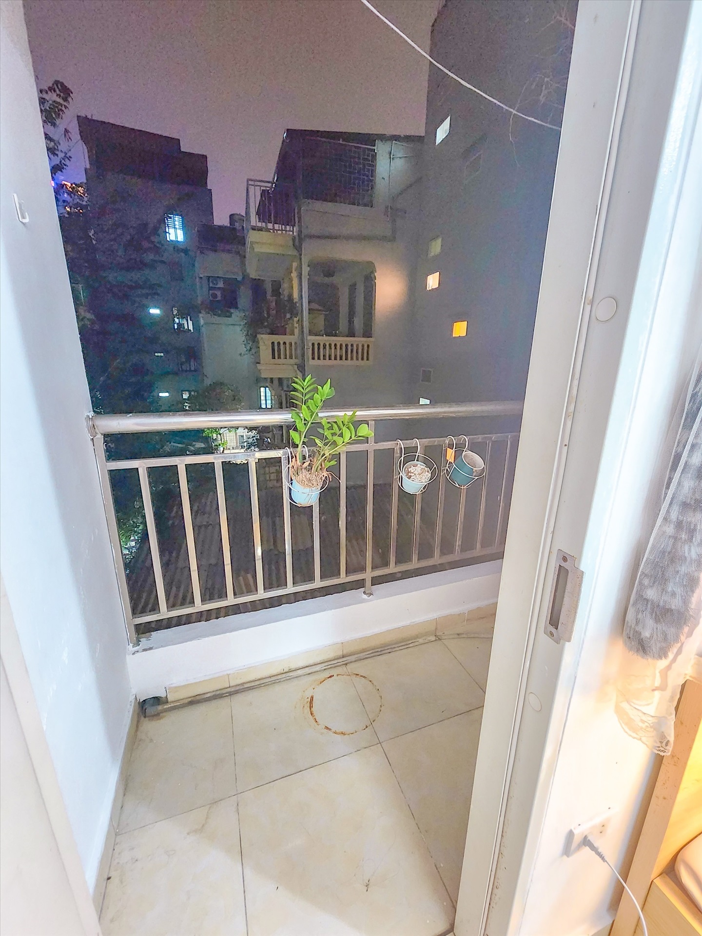 Phòng trọ Studio 25m2 tại Happyhomes 4 Lạc Long Quân - Tây Hồ - Ban công