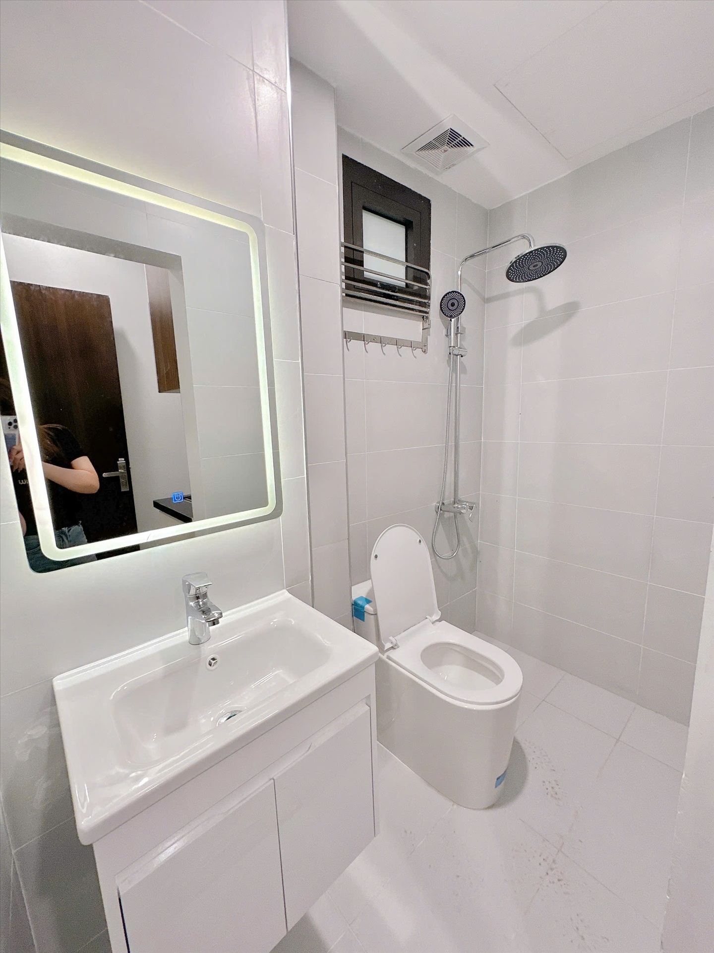 Phòng trọ Studio 25m2 tại HappyHomes 1 Yên Hòa - Cầu Giấy - Phòng tắm