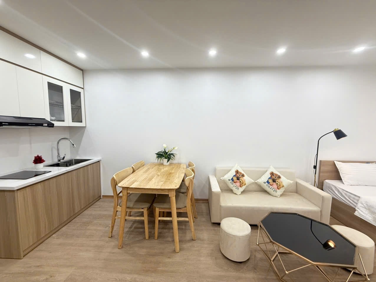 Phòng trọ GD Home Võng Thị - Tây Hồ - Phòng (*)
