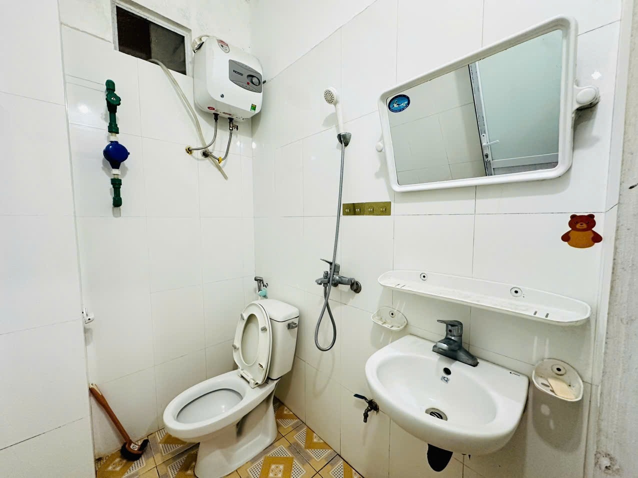 Phòng trọ Studio 25m2 tại TT House 1 Nguyễn Khánh Toàn - Cầu Giấy - Phòng tắm