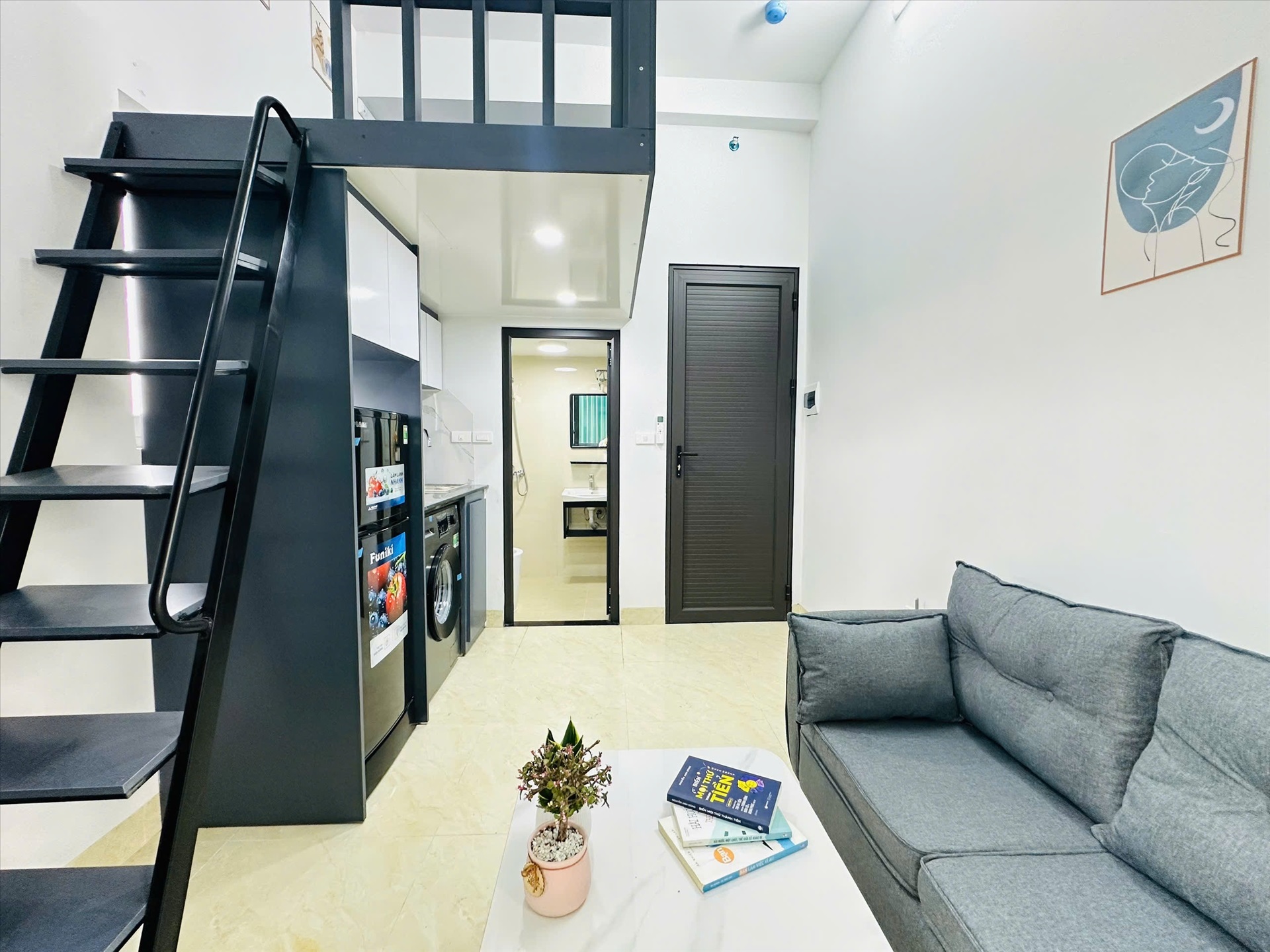 Phòng trọ Studio 25m2 tại NV Home Xã Đàn - Đống Đa - Phòng khách