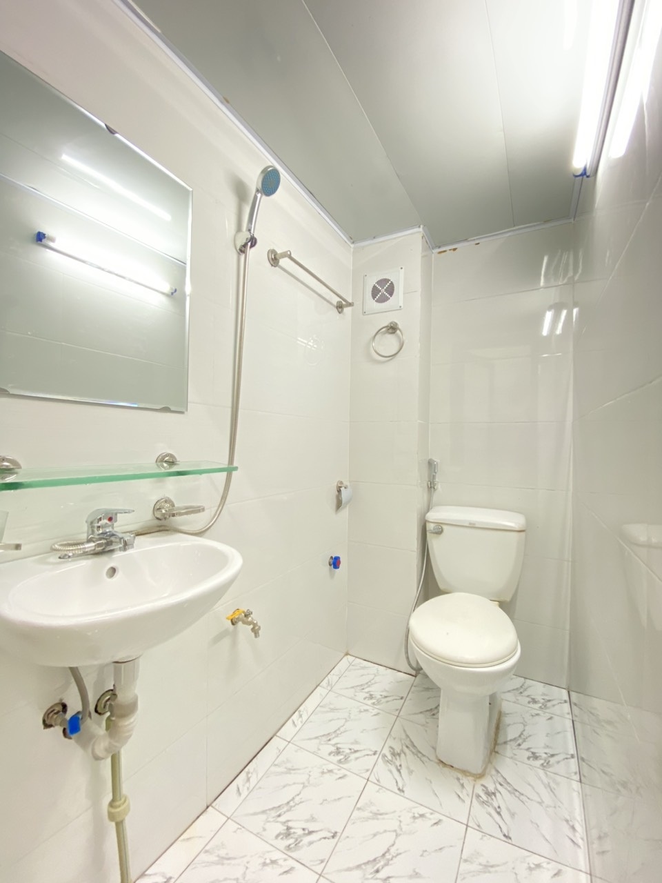Phòng trọ 1 Phòng ngủ 30m2 tại 4PS Housing Tạ Quang Bửu - Hai Bà Trưng - Phòng tắm