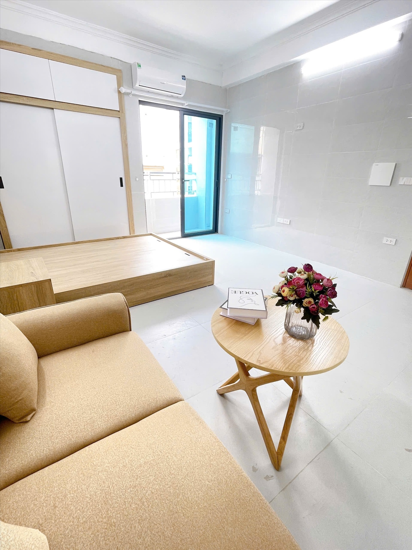 Phòng trọ Studio 32m2 tại CH Home Mỹ Đình - Nam Từ Liêm - Phòng khách
