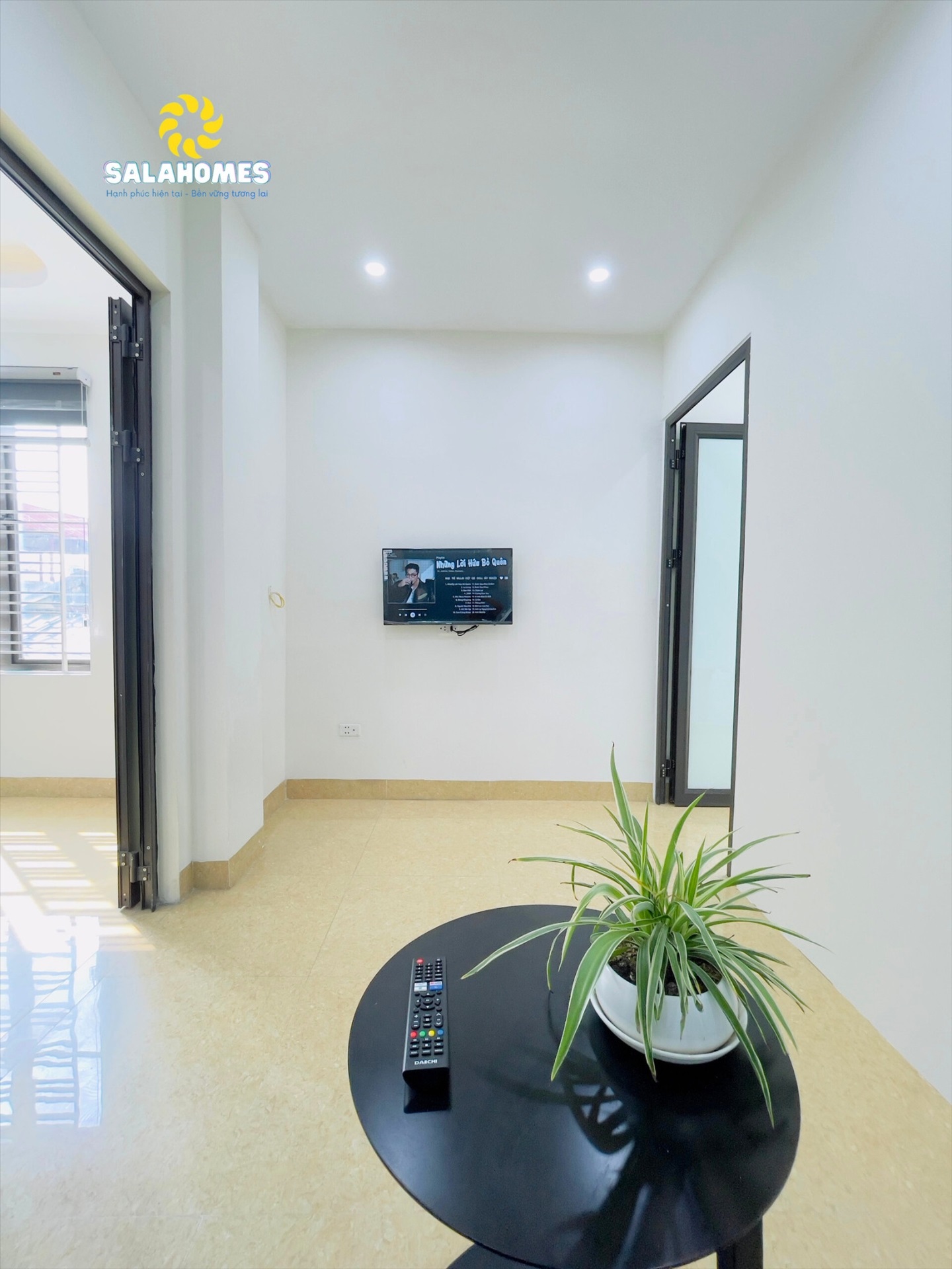 Phòng trọ 1 Phòng ngủ 50m2 tại Salahomes Hạ Yên Quyết - Cầu Giấy - Phòng khách