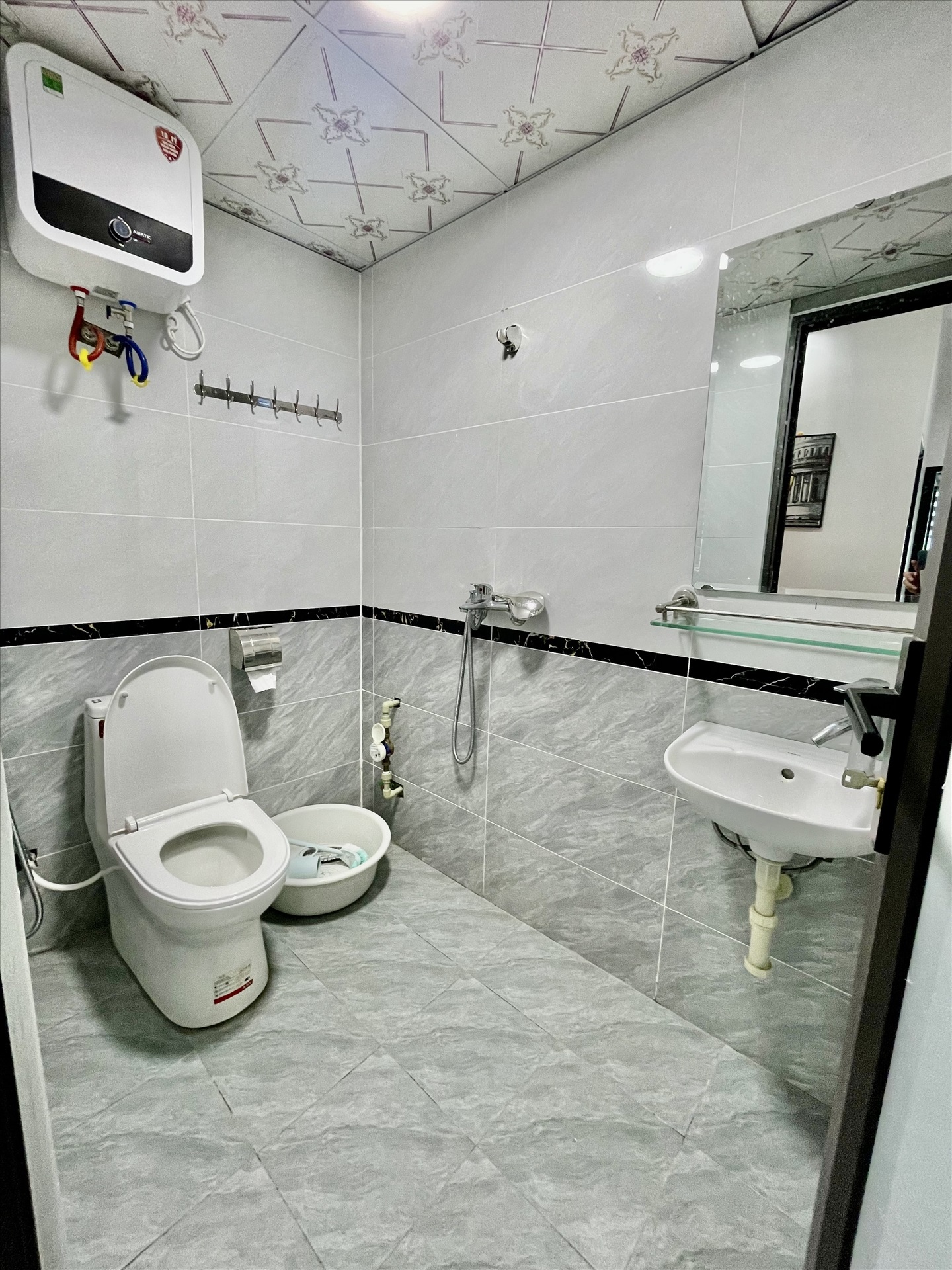 Phòng trọ 2 Phòng ngủ 40m2 tại DH House Phú Đô - Nam Từ Liêm - Phòng tắm