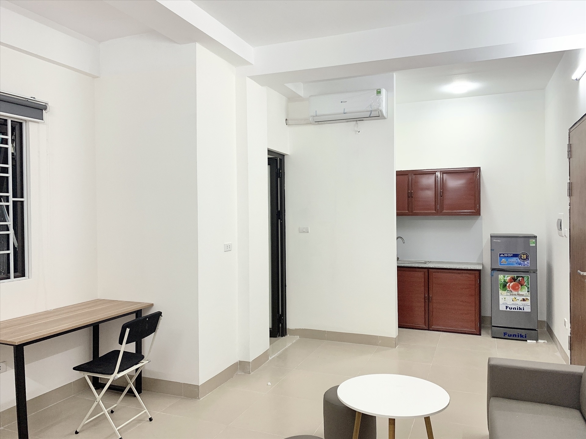 Phòng trọ Studio 30m2 tại AT Dương Quảng Hàm - Cầu Giấy - Phòng khách
