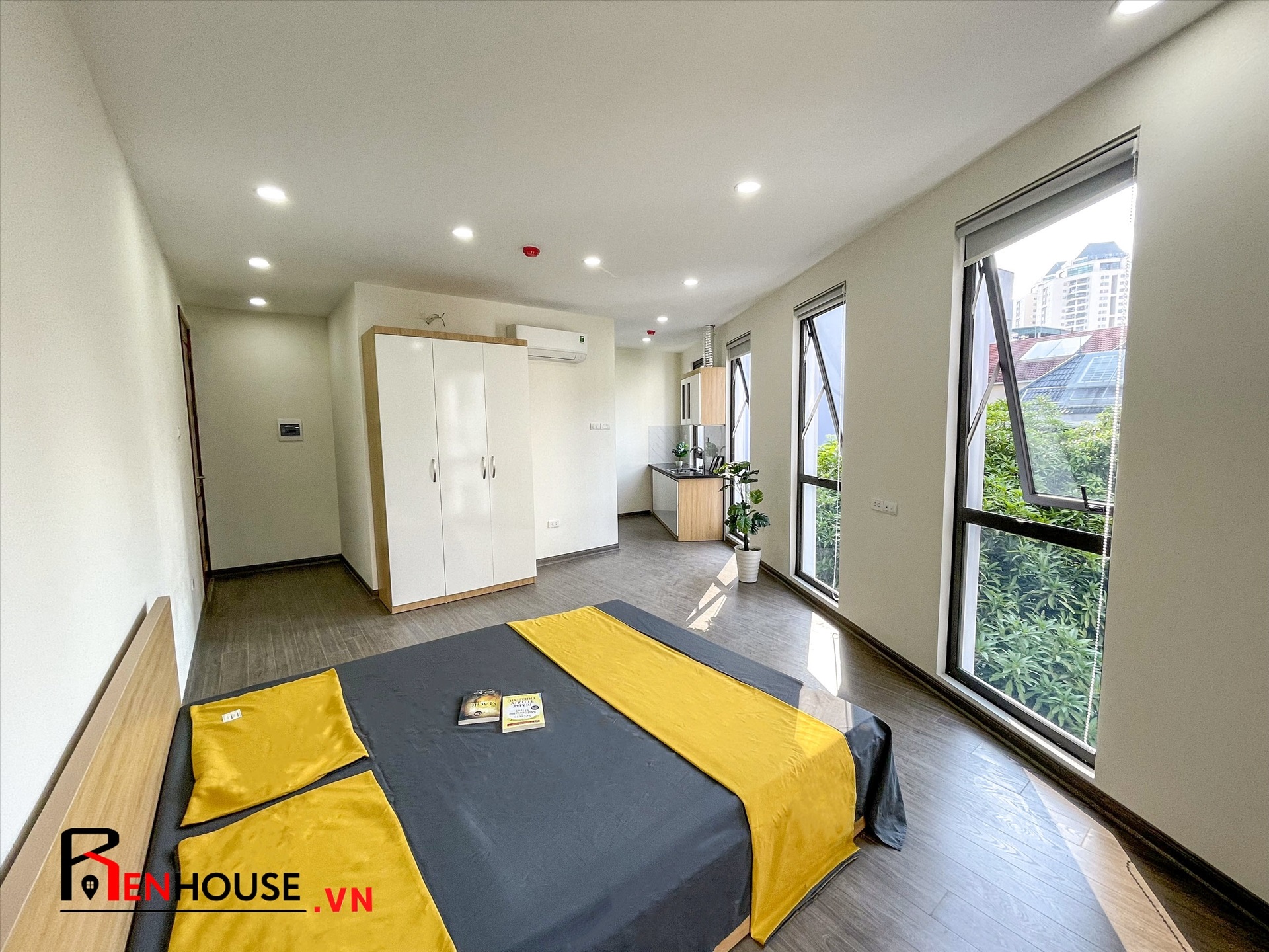 Phòng trọ Studio 30m2 tại RenHouse 2 Trần Thái Tông - Cầu Giấy - Phòng ngủ
