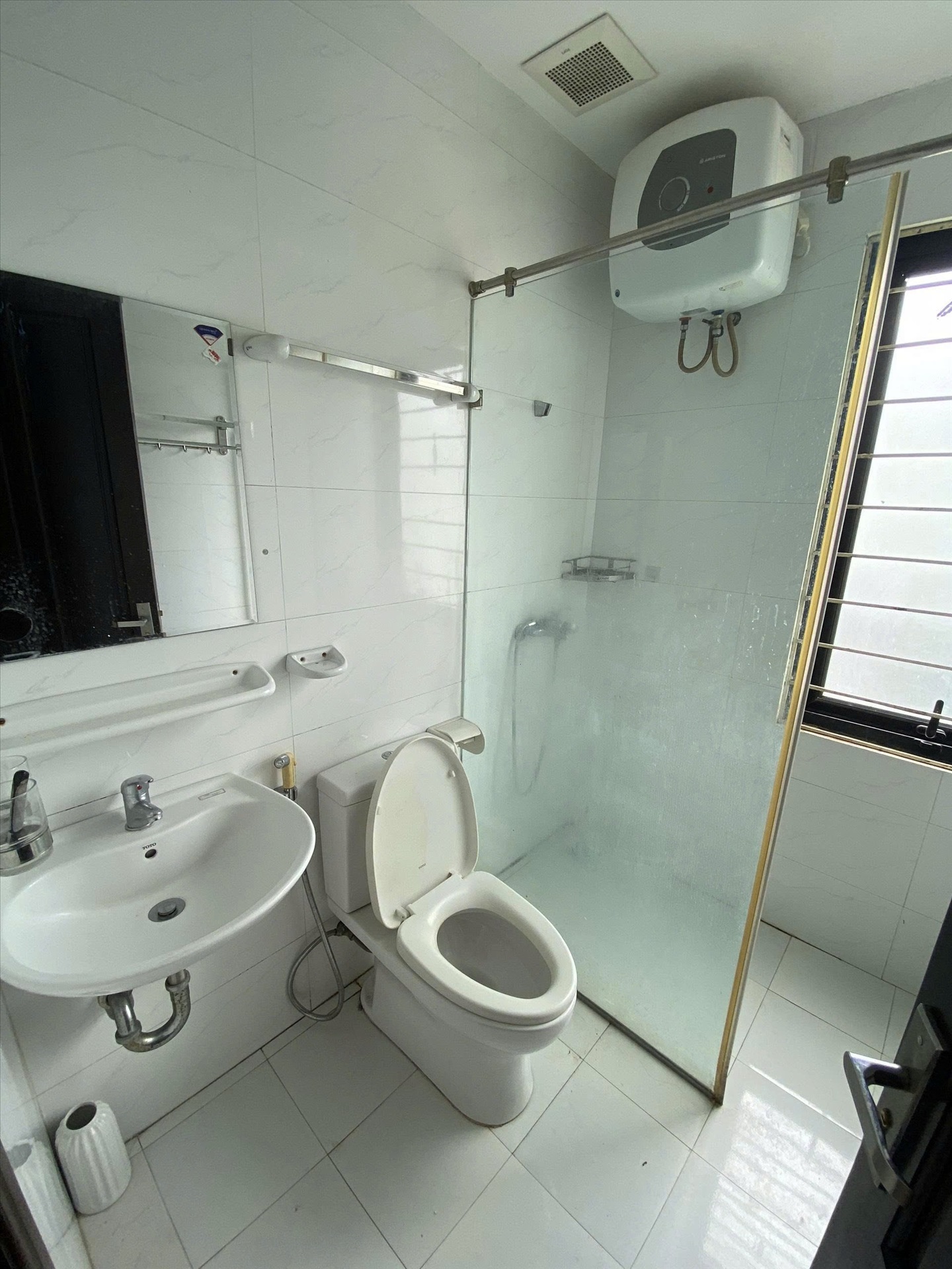 Phòng trọ 2 Phòng ngủ 60m2 tại Salahomes Đình Thôn - Nam Từ Liêm - Phòng tắm