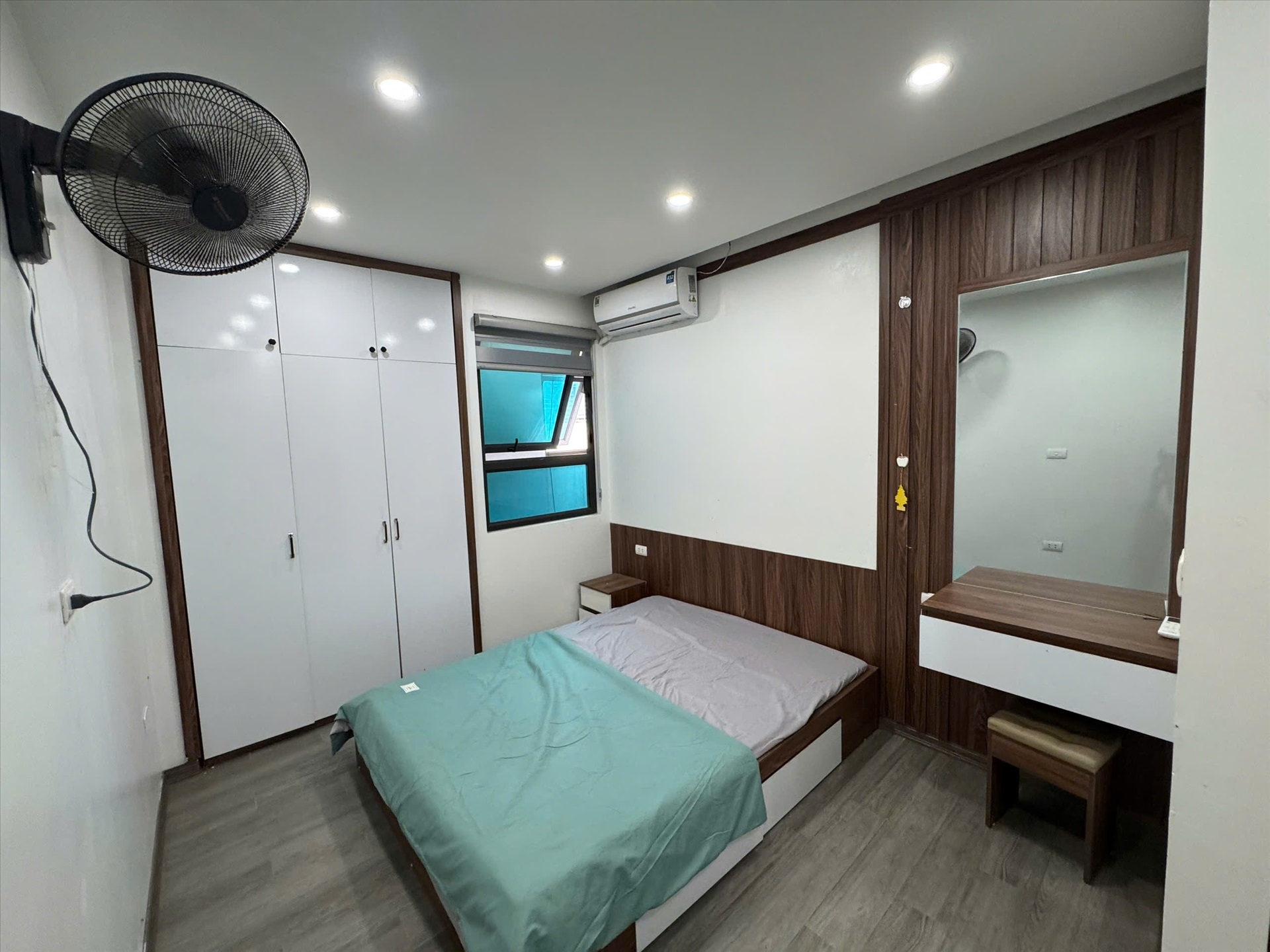 Phòng trọ CTC Home Nguyễn Ngọc Vũ - Cầu Giấy - Phòng (*)
