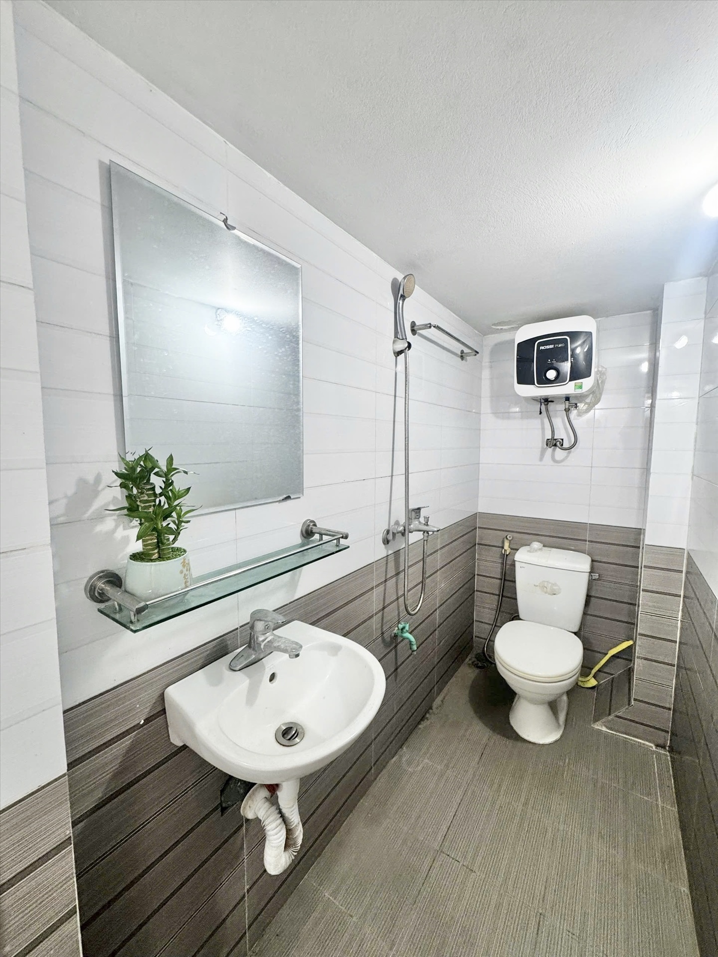 Phòng trọ Studio 30m2 tại Time House 8 Cổ Nhuế - Bắc Từ Liêm - Phòng tắm