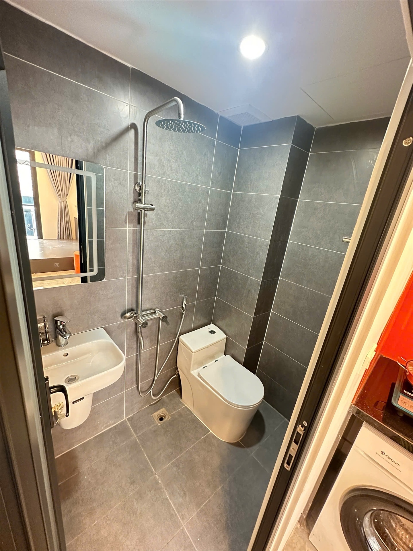 Phòng trọ Studio 20m2 tại CTC Home Lê Đức Thọ - Nam Từ Liêm - Phòng tắm