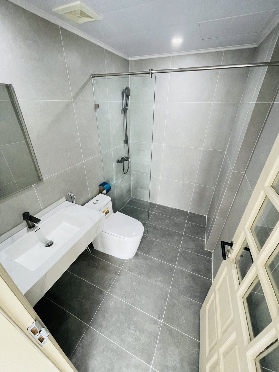 Phòng trọ Studio 35m2 tại Airstay Giáp Bát - Hoàng Mai - Phòng tắm