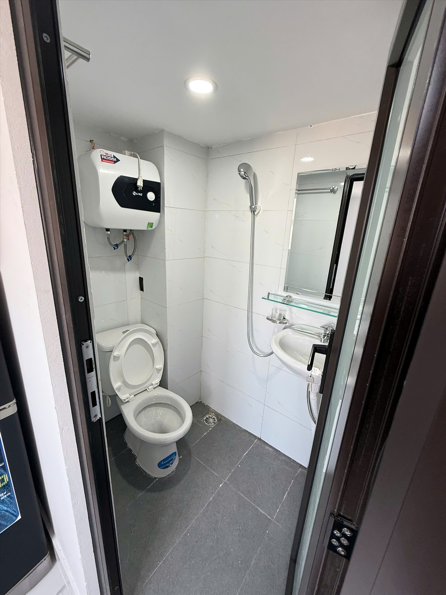 Phòng trọ Duplex 20m2 tại NTV Apartment Nguyễn Đạo An - Bắc Từ Liêm - Phòng tắm