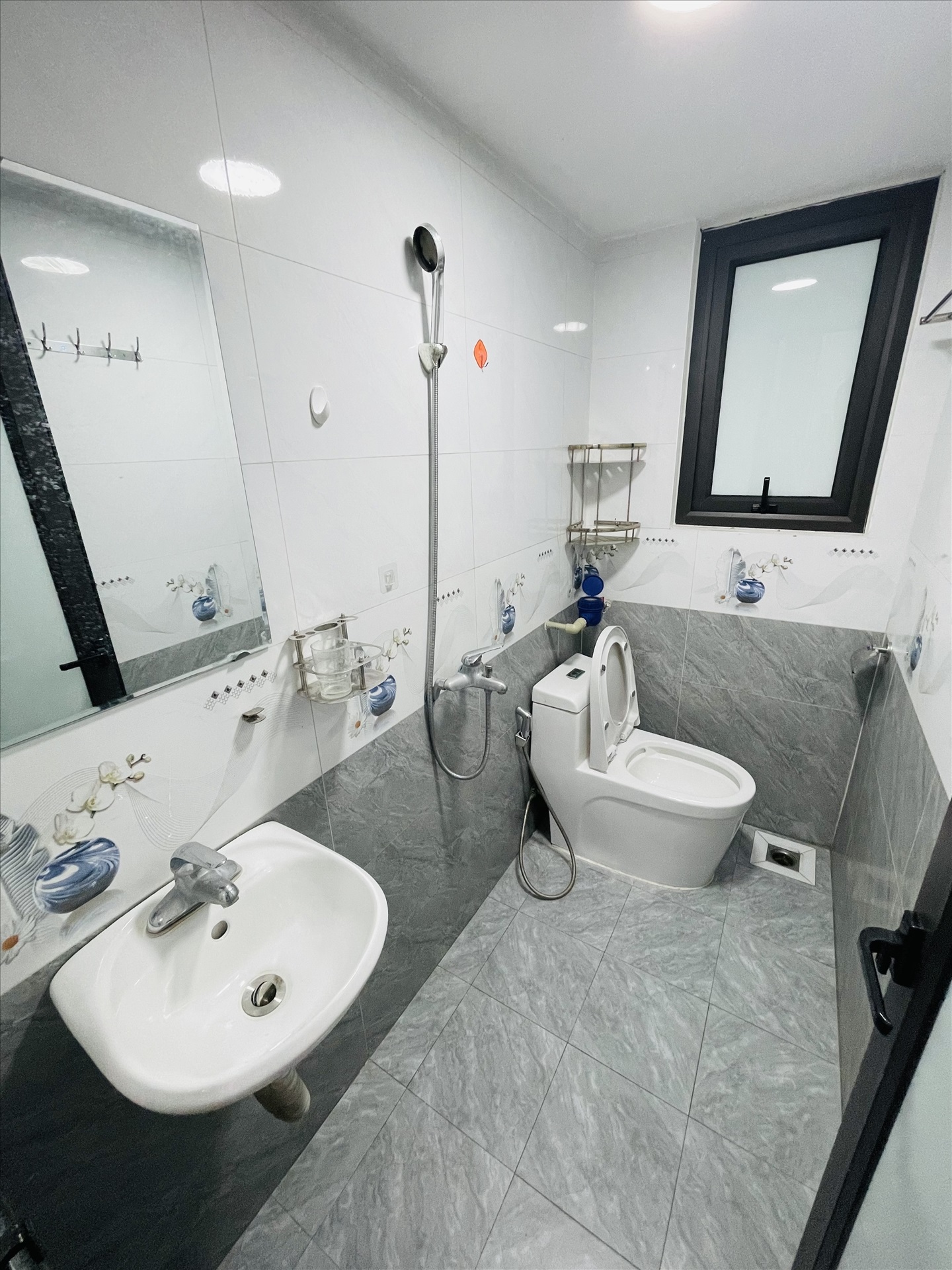 Phòng trọ Studio 25m2 tại BP Home Mỹ Đình - Nam Từ Liêm - Phòng tắm