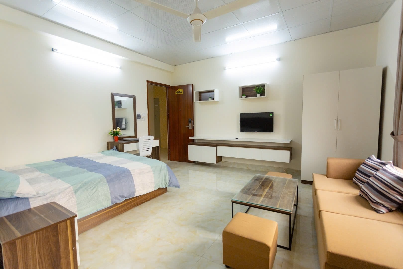 Phòng trọ Studio 35m2 tại Friends Team Mễ Trì Hạ - Nam Từ Liêm - Phòng ngủ