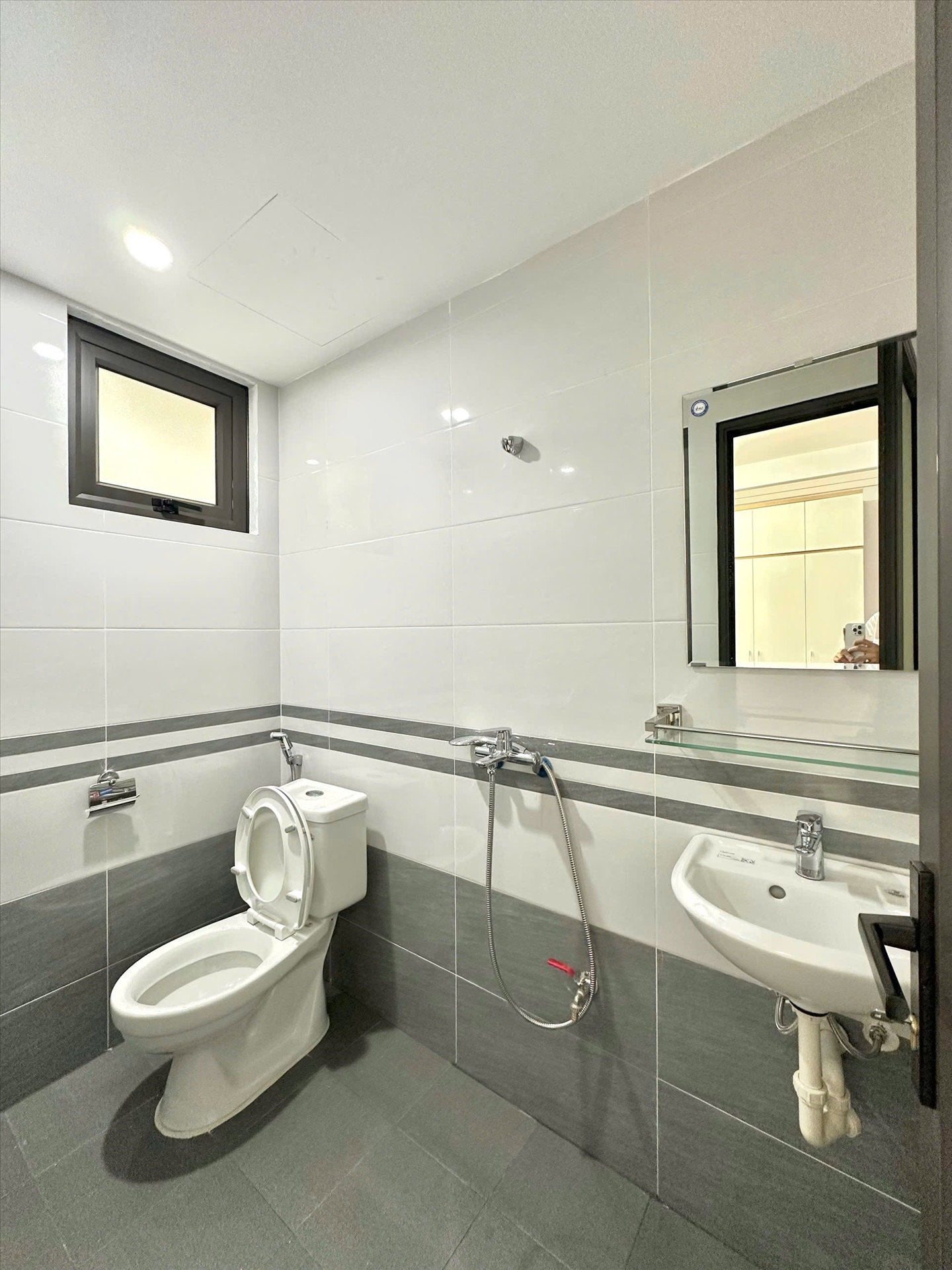Phòng trọ Studio 30m2 tại Time House 9 Cổ Nhuế -  Bắc Từ Liêm - Phòng tắm