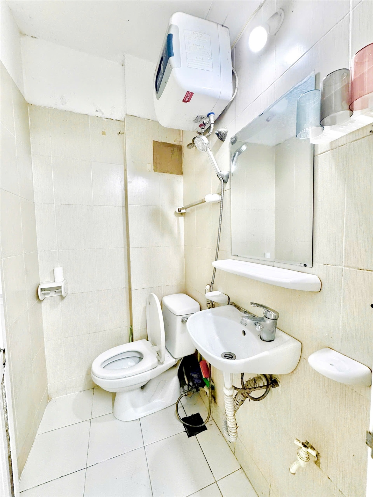 Phòng trọ Studio 25m2 tại Time House Dương Quảng Hàm - Cầu Giấy - Phòng tắm