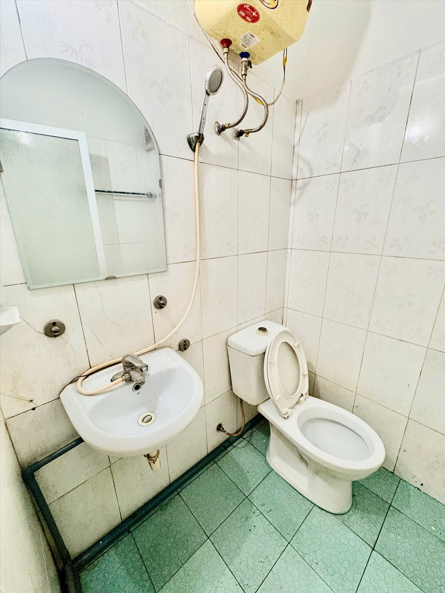 Phòng trọ Studio 25m2 tại Time House Trung Kính - Cầu Giấy - Phòng tắm