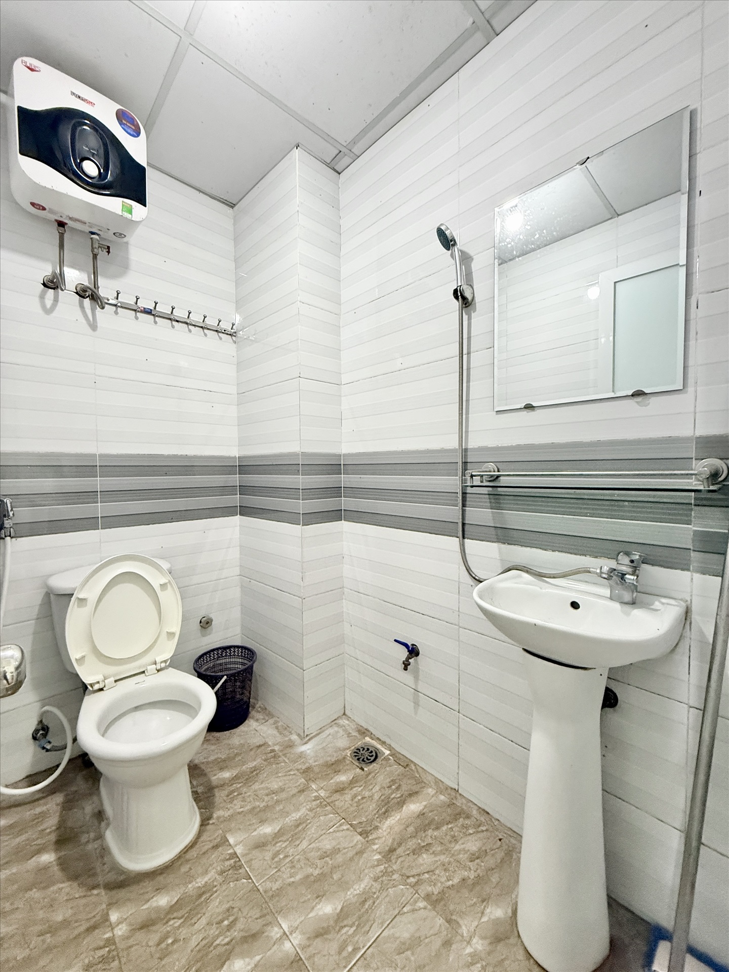Phòng trọ Studio 29m2 tại Time House Lạc Long Quân - Tây Hồ - Phòng tắm