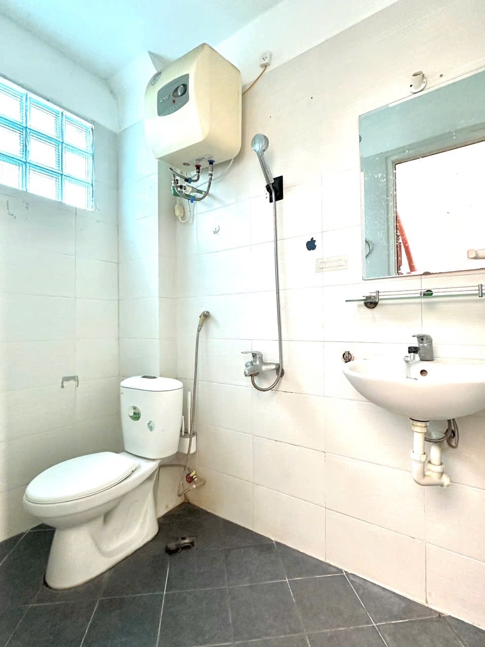 Phòng trọ Studio 25m2 tại Time House 2 Thụy Khuê - Tây Hồ - Phòng tắm