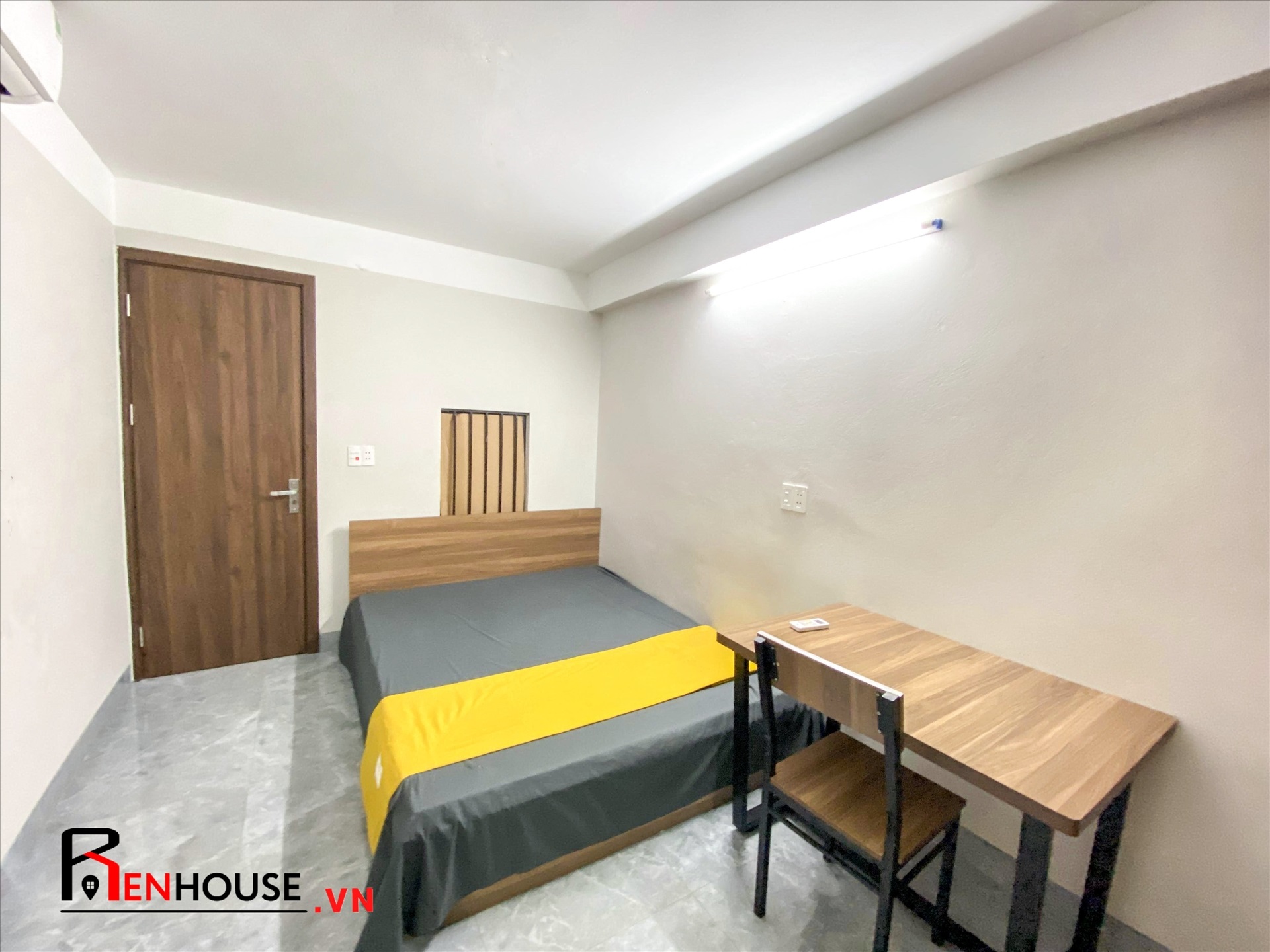 Phòng trọ Studio 28m2 tại RenHouse 3 Trần Thái Tông - Cầu Giấy - Phòng ngủ