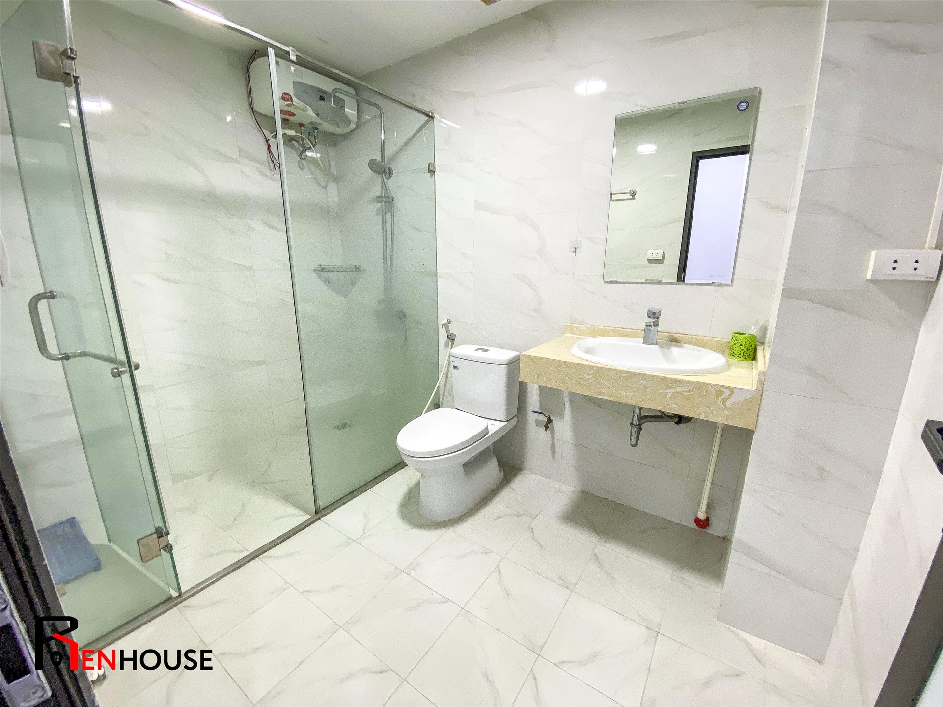 Phòng trọ 1 Phòng ngủ 33m2 tại RenHouse Đình Thôn - Nam Từ Liêm - Phòng tắm