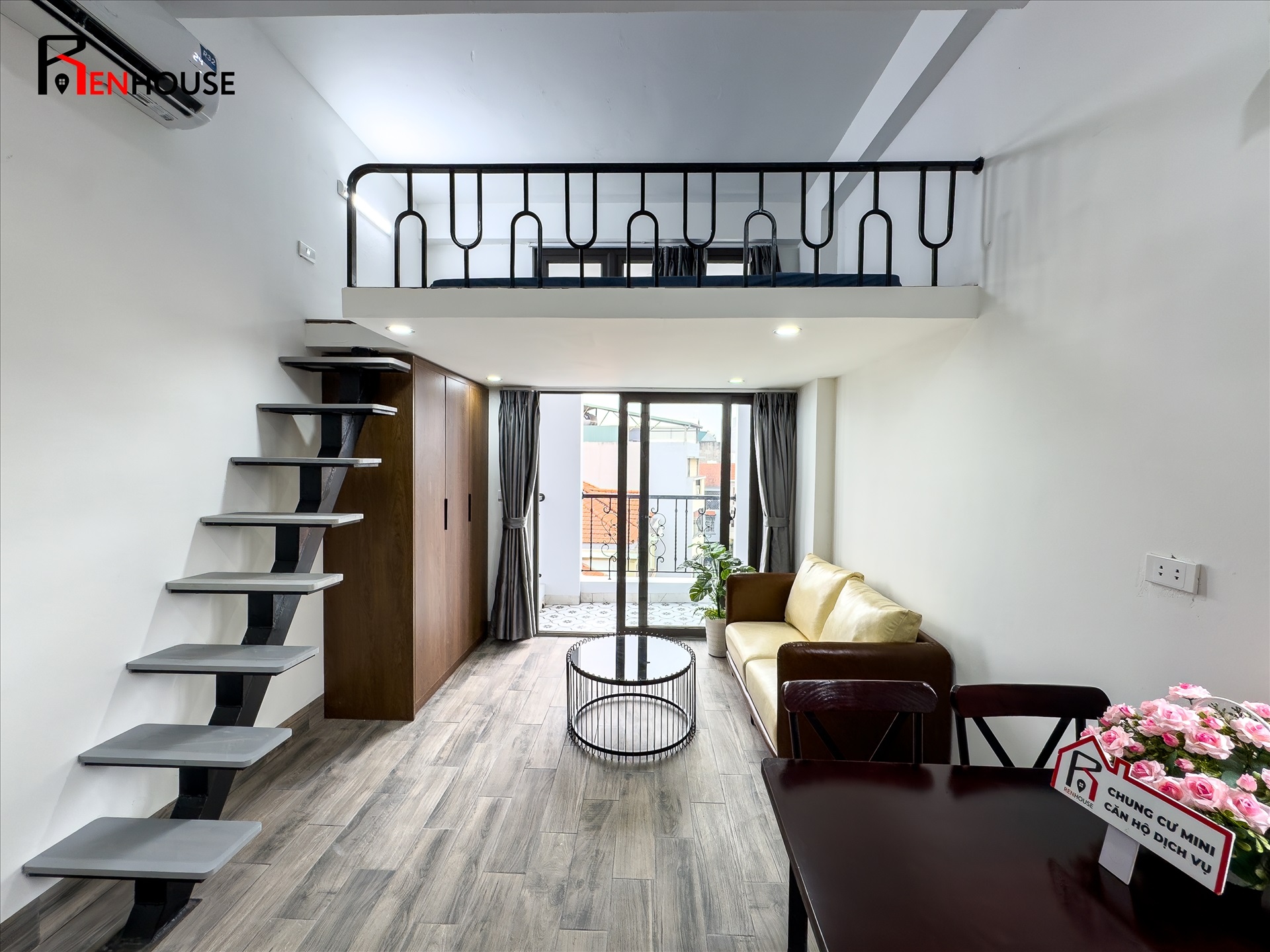 Phòng trọ Duplex 30m2 tại RenHouse An Dương Vương 2 - Tây Hồ - Phòng khách