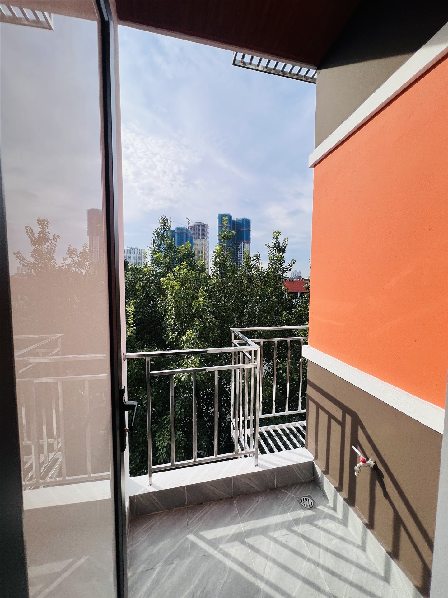 Phòng trọ Studio 25m2 tại Friends Team 2 Nguyễn Văn Trỗi - Hà Đông - Ban công