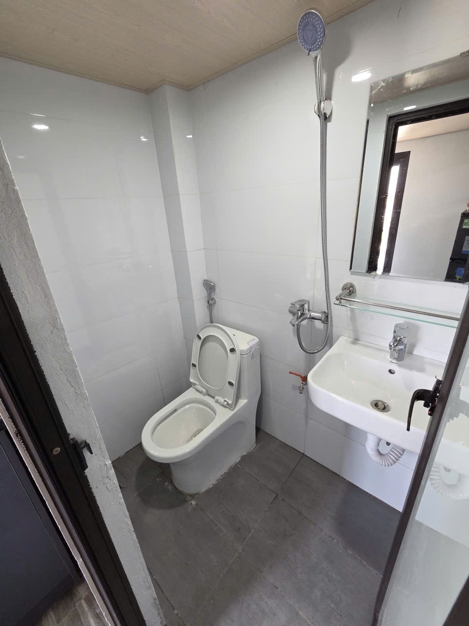 Phòng trọ Duplex 28m2 tại TV Home Phương Canh - Nam Từ Liêm - Phòng tắm