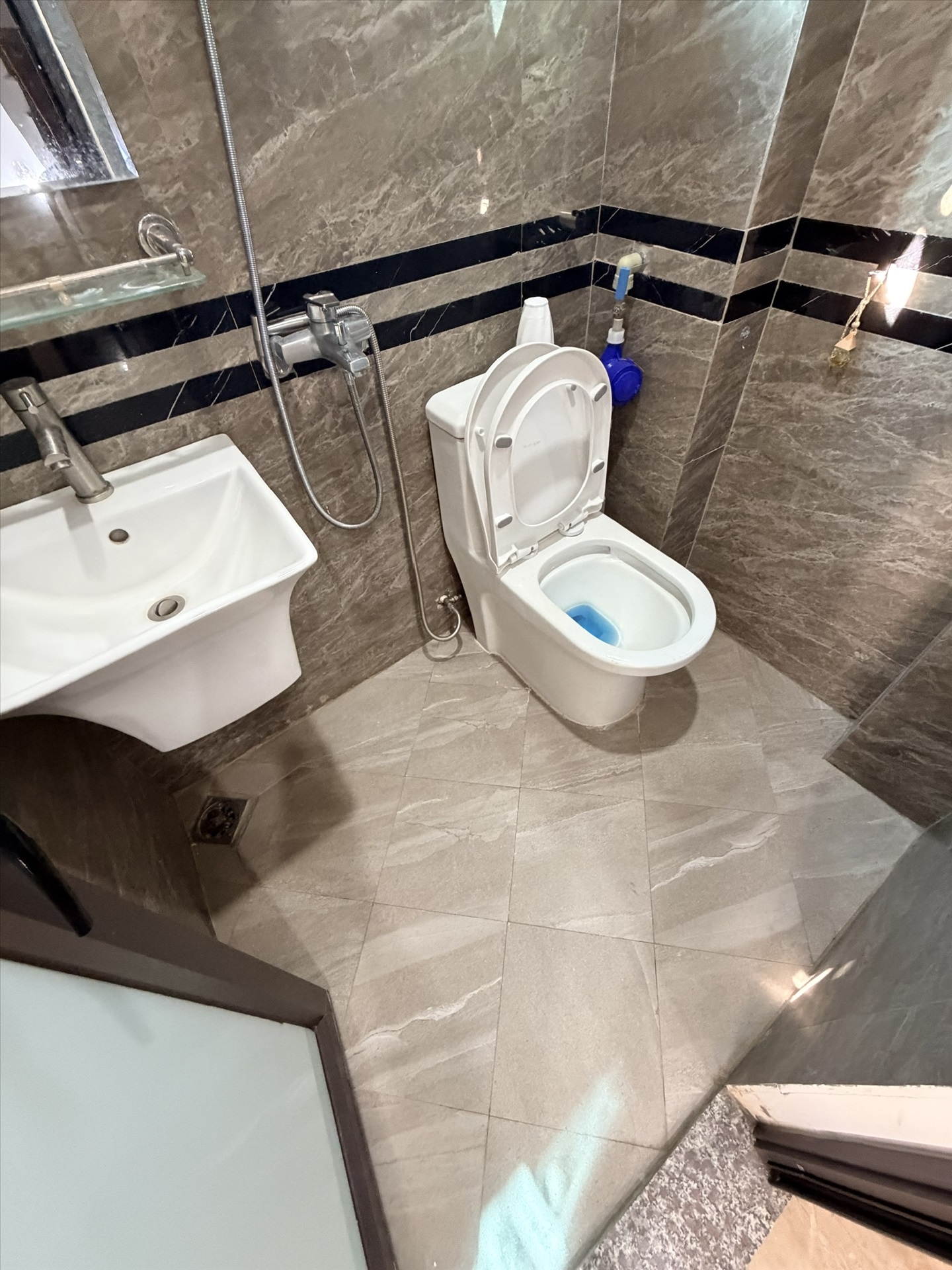 Phòng trọ Studio 24m2 tại Sunshine Giáp Nhất - Thanh Xuân - Phòng tắm