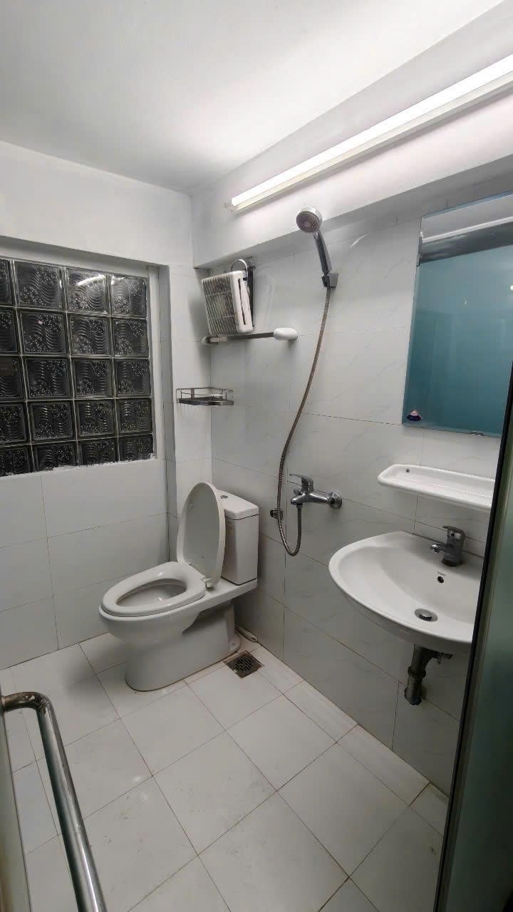 Phòng trọ Studio 30m2 tại Salahomes Đình Thôn - Nam Từ Liêm - Phòng tắm