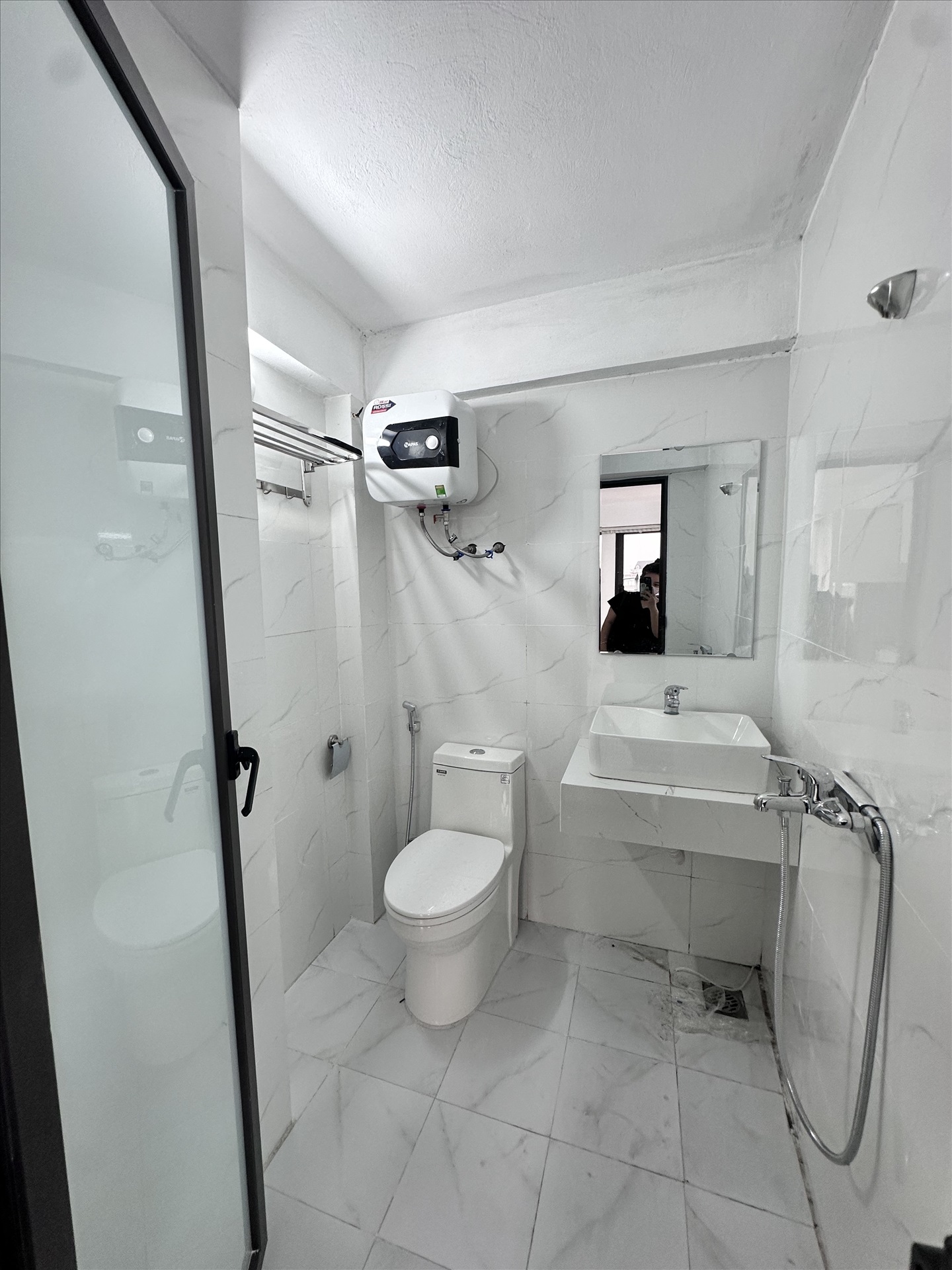Phòng trọ Studio 20m2 tại DreamHouse 1 Mỹ Đình - Nam Từ Liêm - Phòng tắm