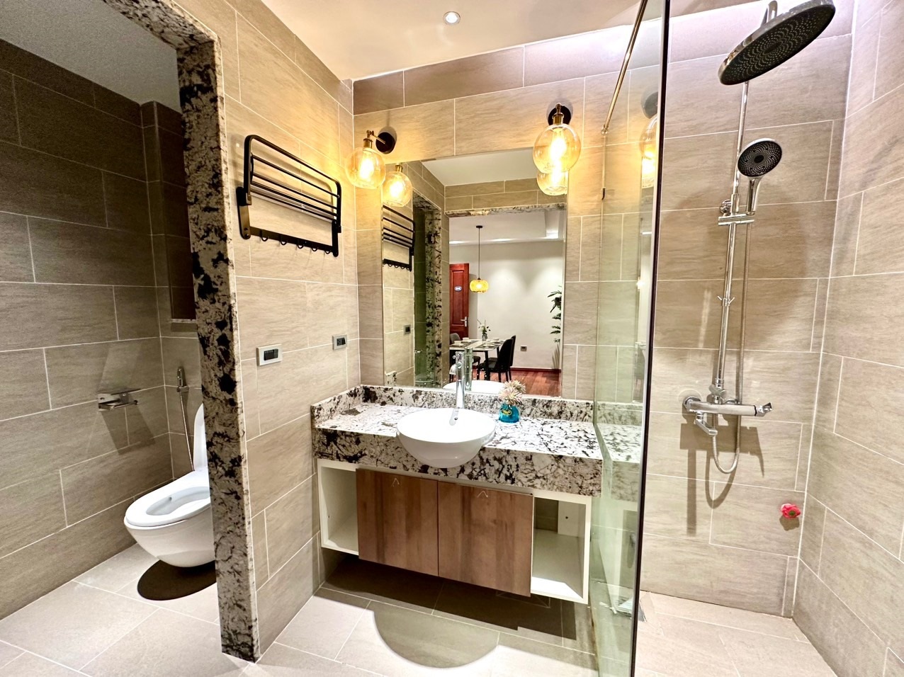 Phòng trọ Studio 50m2 tại Blue Homes Mạc Đĩnh Chi - Ba Đình - Phòng tắm