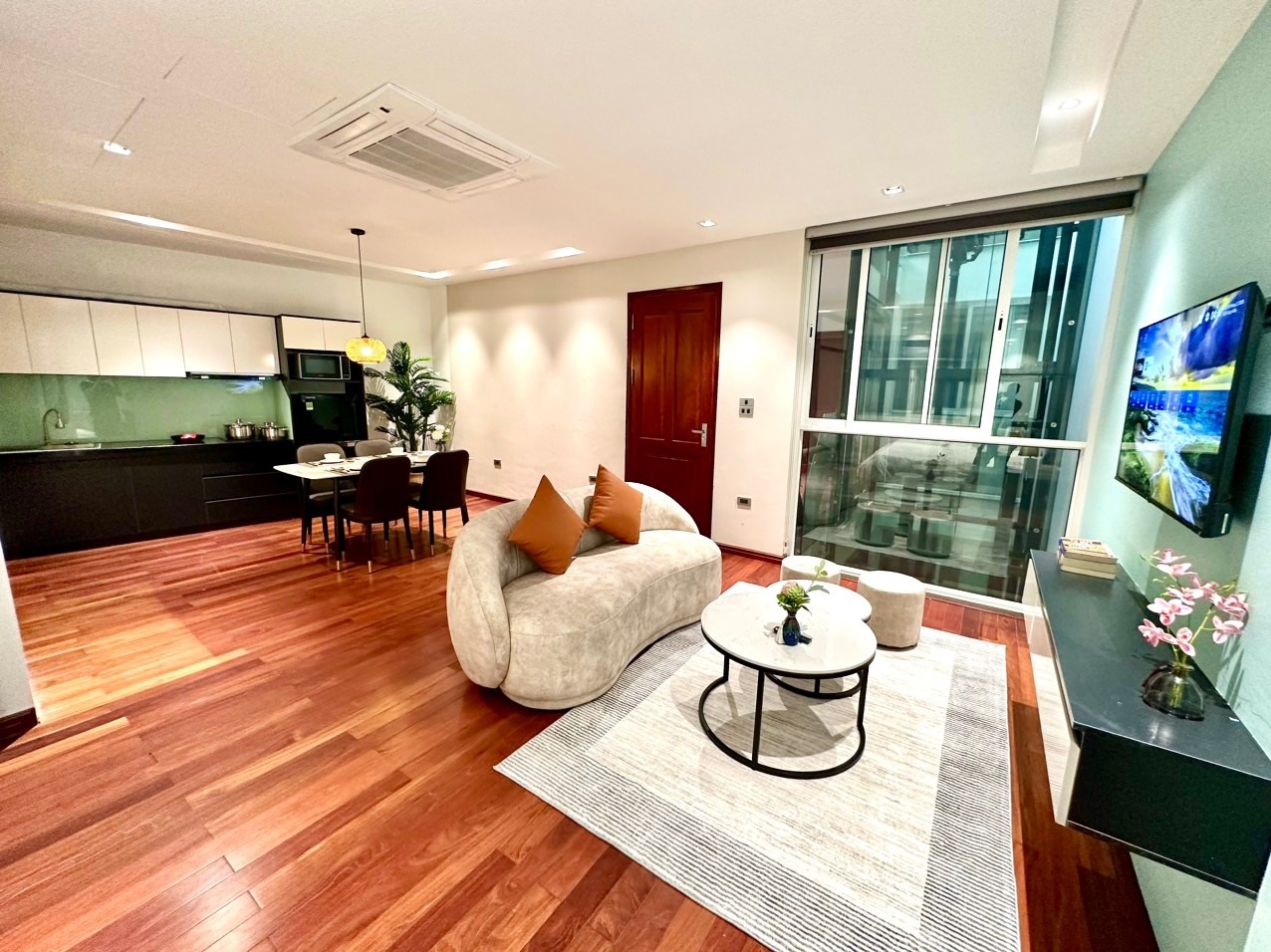 Phòng trọ Studio 50m2 tại Blue Homes Mạc Đĩnh Chi - Ba Đình - Phòng khách