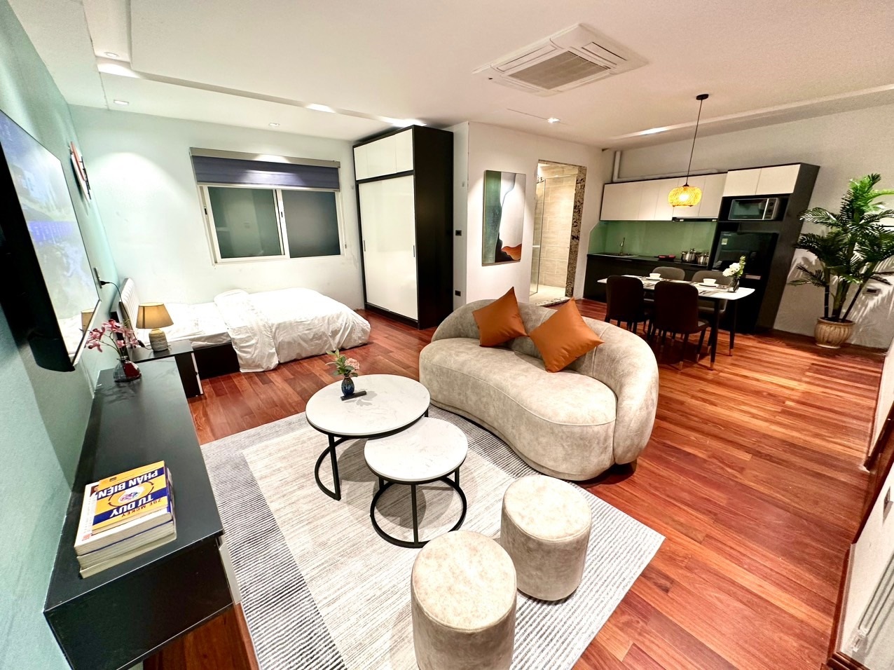 Phòng trọ Studio 50m2 tại Blue Homes Mạc Đĩnh Chi - Ba Đình - Phòng khách