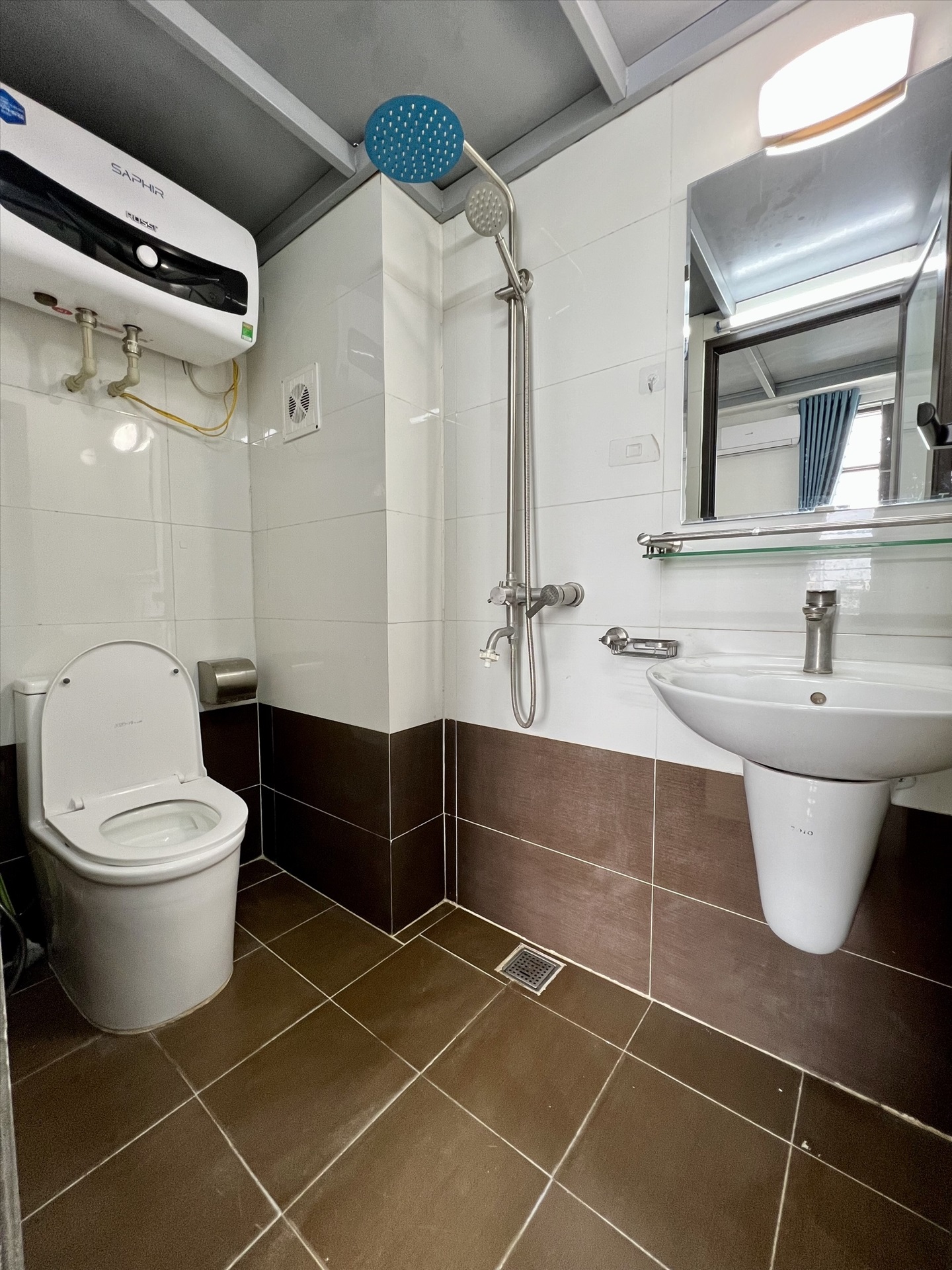 Phòng trọ 1 Phòng ngủ 30m2 tại TT House 3 Nguyễn Khánh Toàn - Cầu Giấy - Phòng tắm