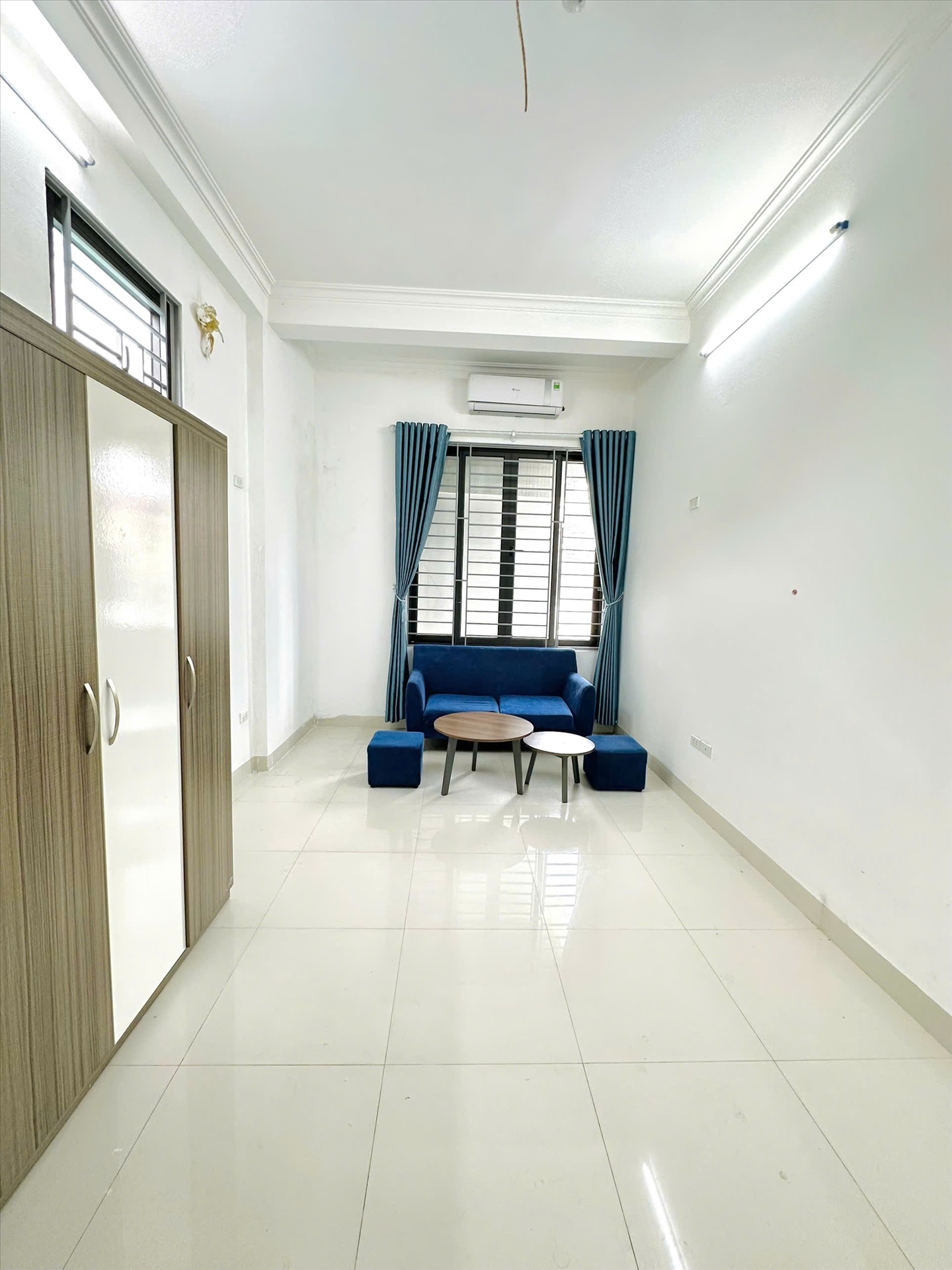 Phòng trọ 1 Phòng ngủ 35m2 tại TT House 3 Nguyễn Khánh Toàn - Cầu Giấy - Phòng khách