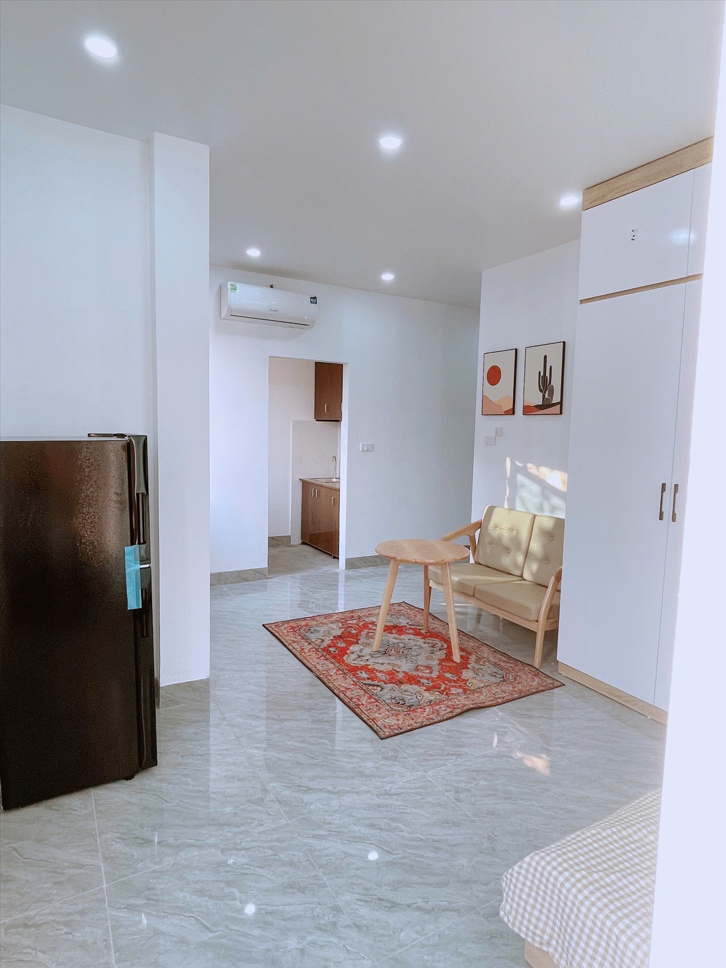 Phòng trọ Studio 28m2 tại CH Home Mễ Trì - Nam Từ Liêm - Phòng khách