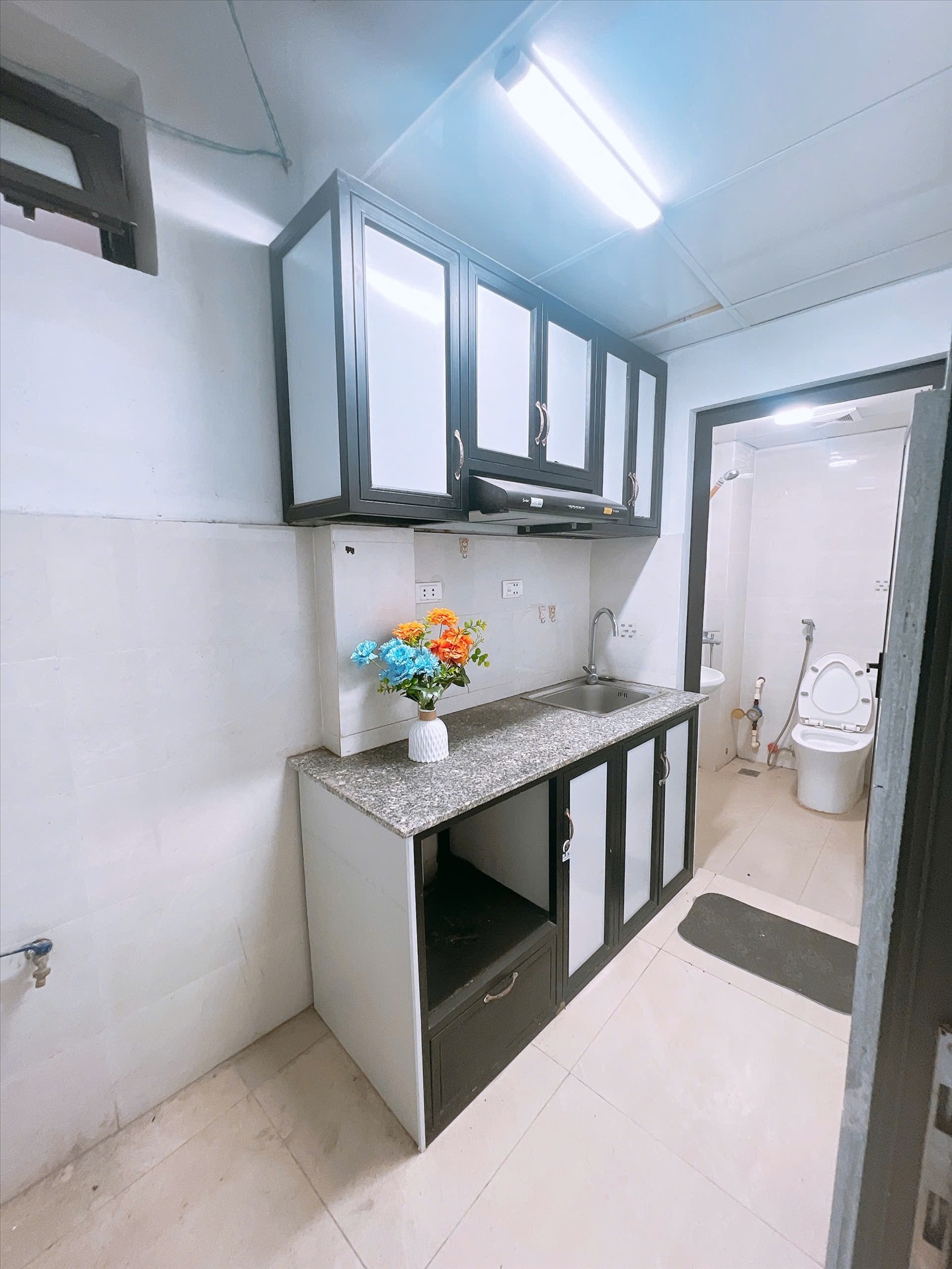 Phòng trọ Studio 25m2 tại Happyhomes 1 Lạc Long Quân - Tây Hồ - Phòng bếp