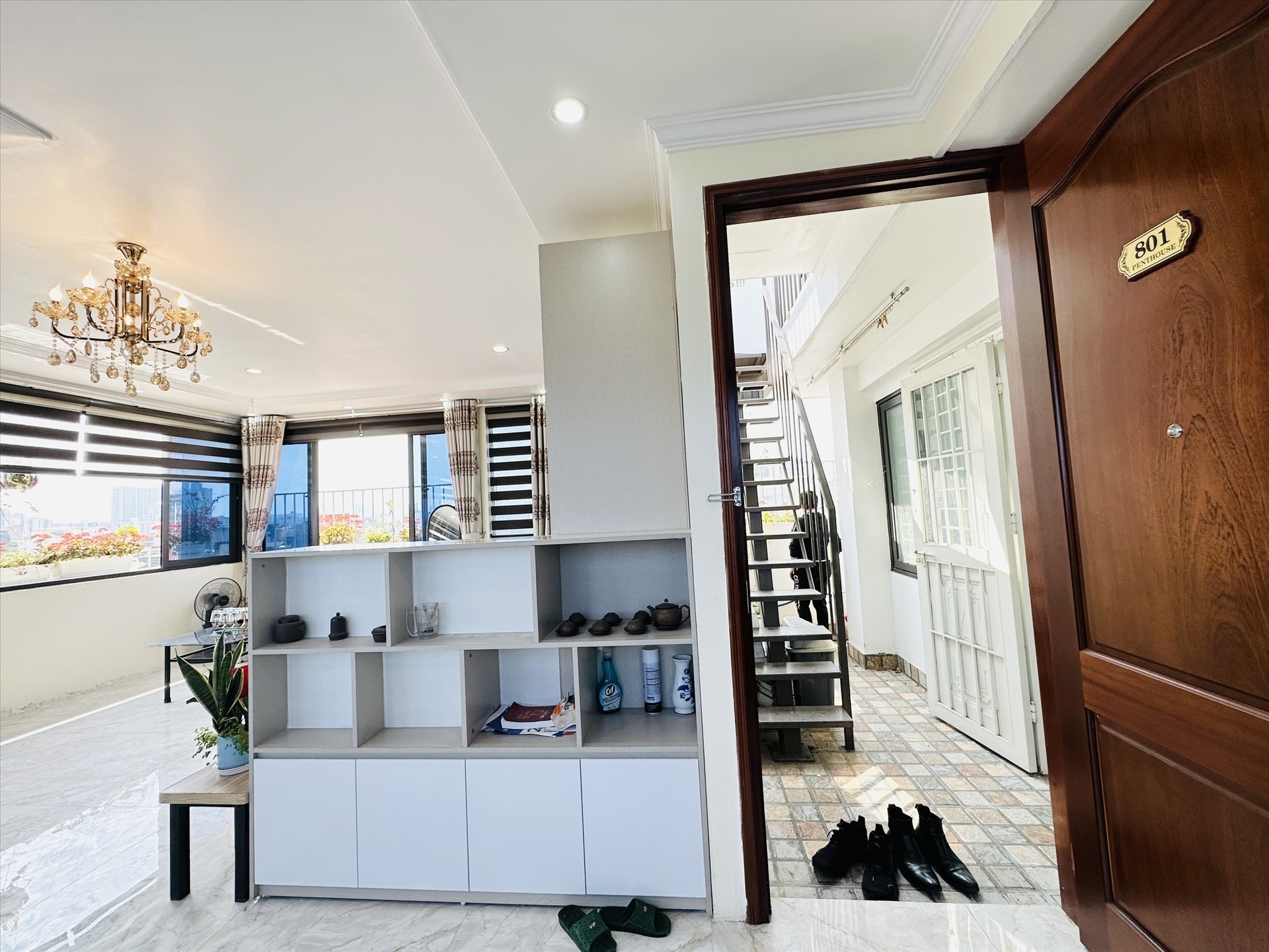 Phòng trọ Studio 40m2 tại GD Home 1 Võng Thị - Tây Hồ - Phòng khách