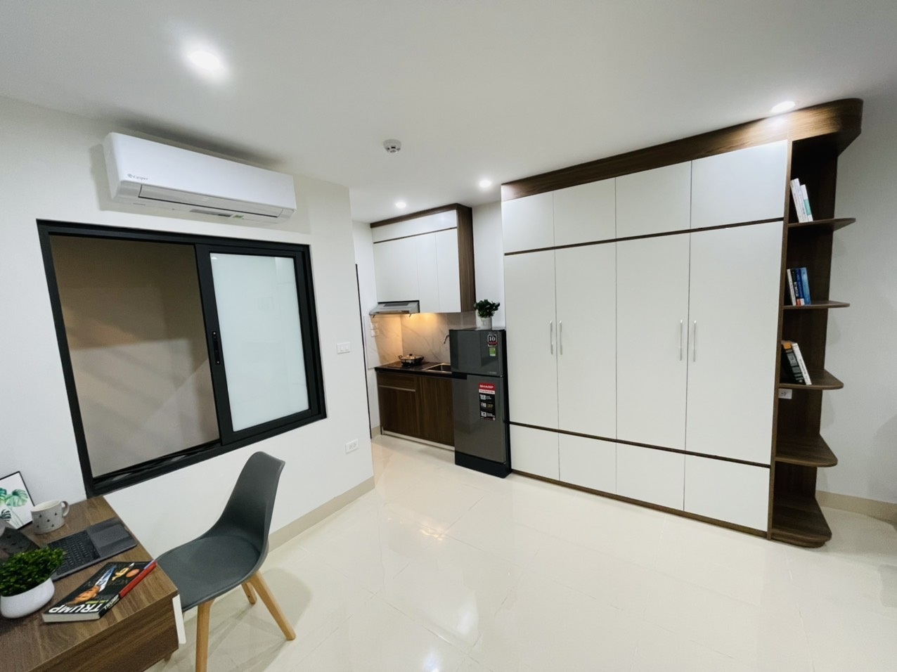 Phòng trọ Studio 22m2 tại Airstay Vũ Ngọc Phan - Đống Đa - Phòng bếp