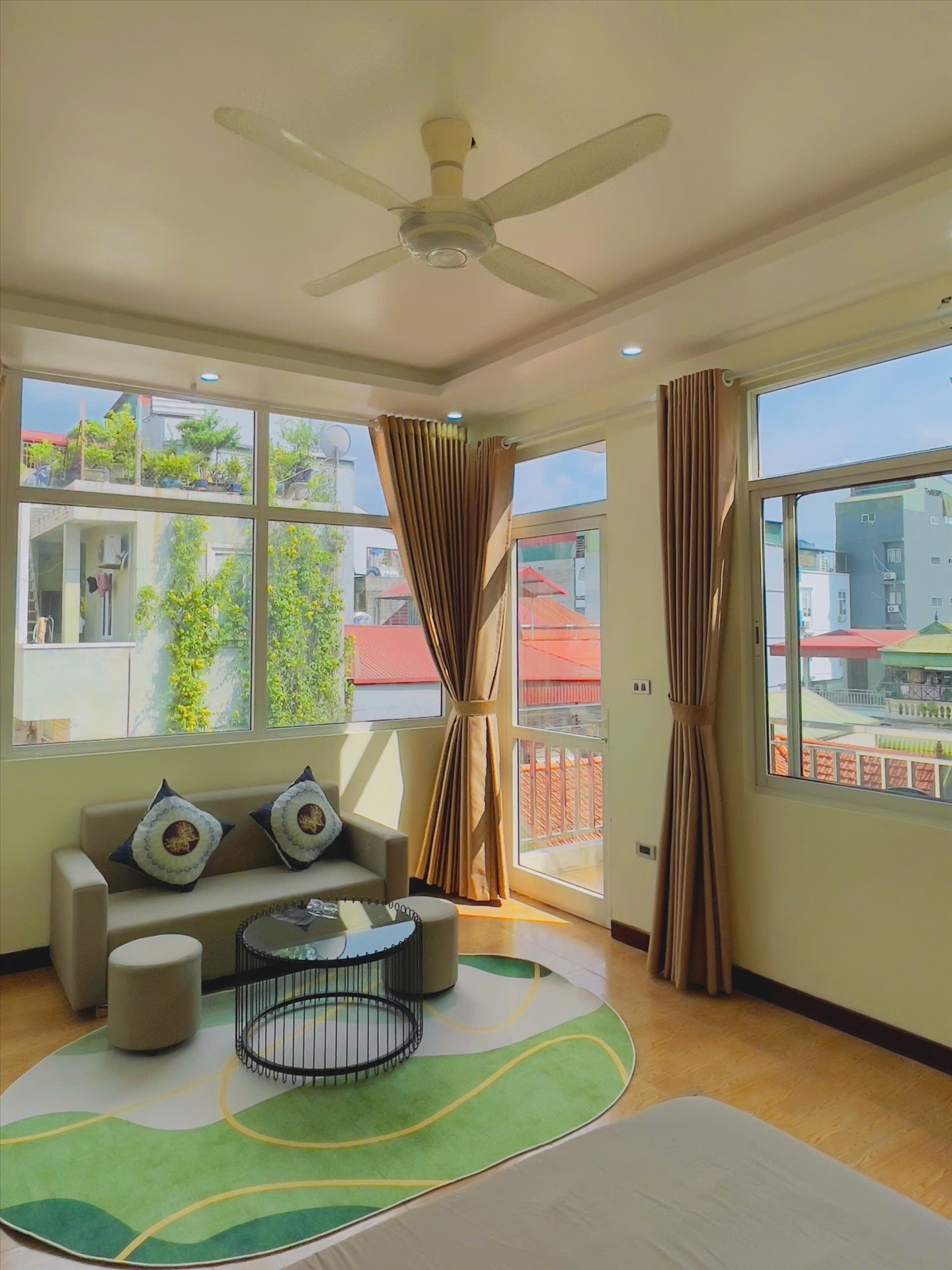 Phòng trọ Studio 25m2 tại 4PS Housing Nguyễn Khánh Toàn - Cầu Giấy - Phòng khách