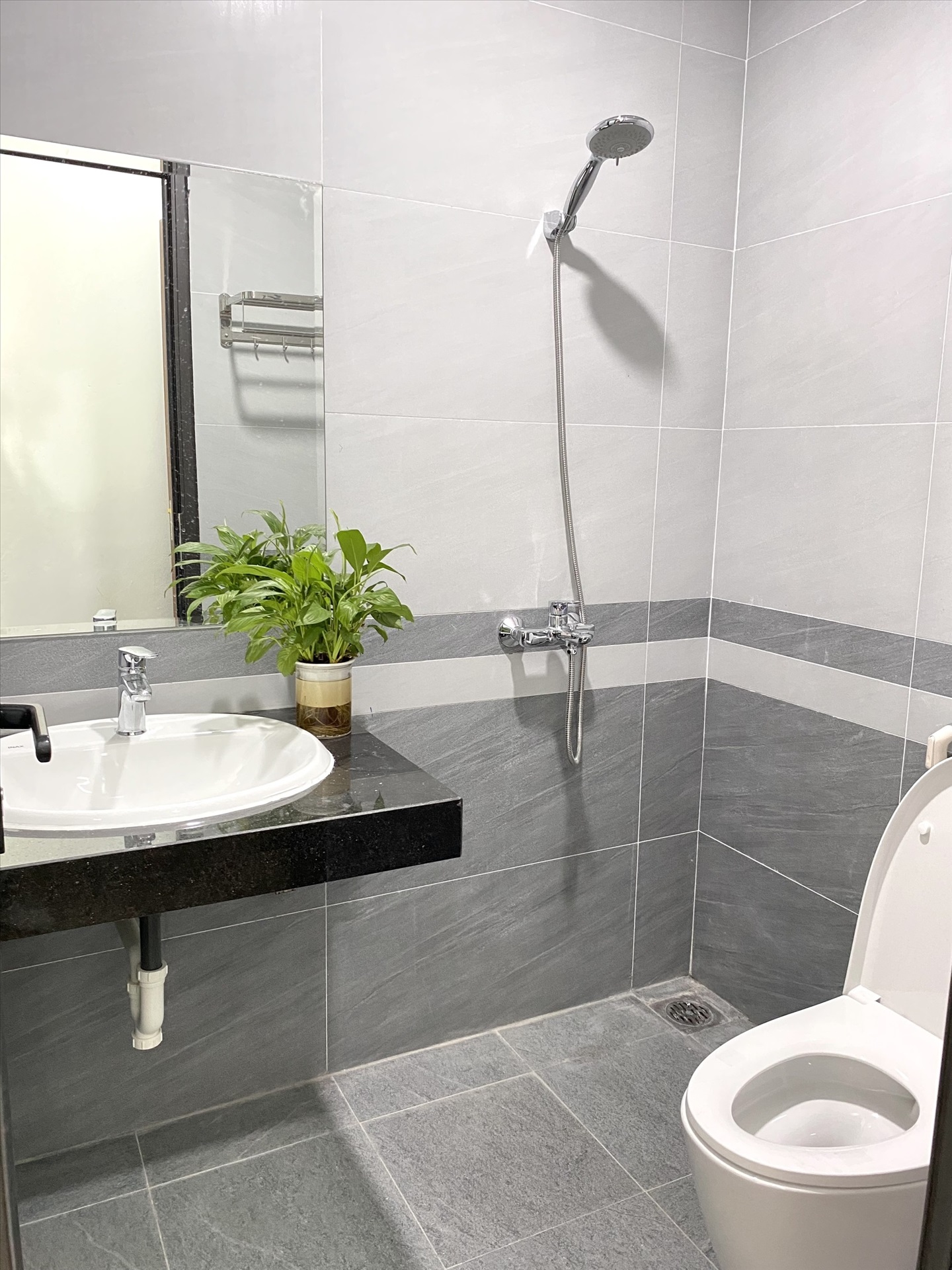Phòng trọ 1 Phòng ngủ 40m2 tại Suha Home Mễ Trì Hạ - Nam Từ Liêm - Phòng tắm